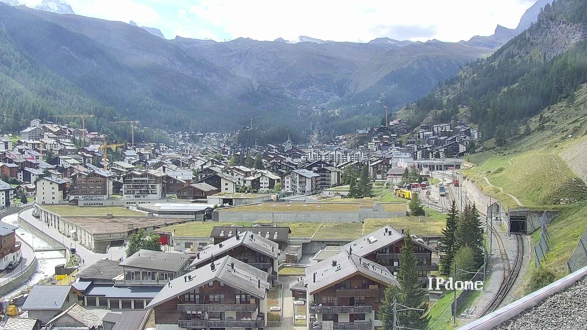 Archiv Foto Webcam Zermatt: Blick auf das Dorf