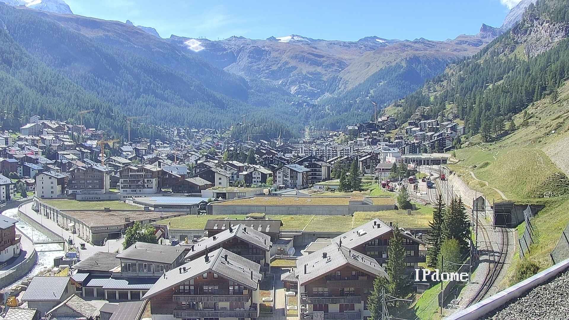 Archiv Foto Webcam Zermatt: Blick auf das Dorf