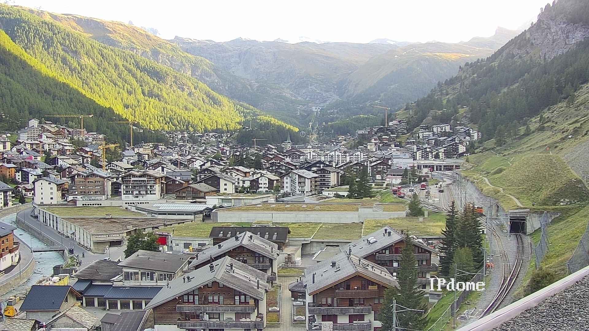 Archiv Foto Webcam Zermatt: Blick auf das Dorf