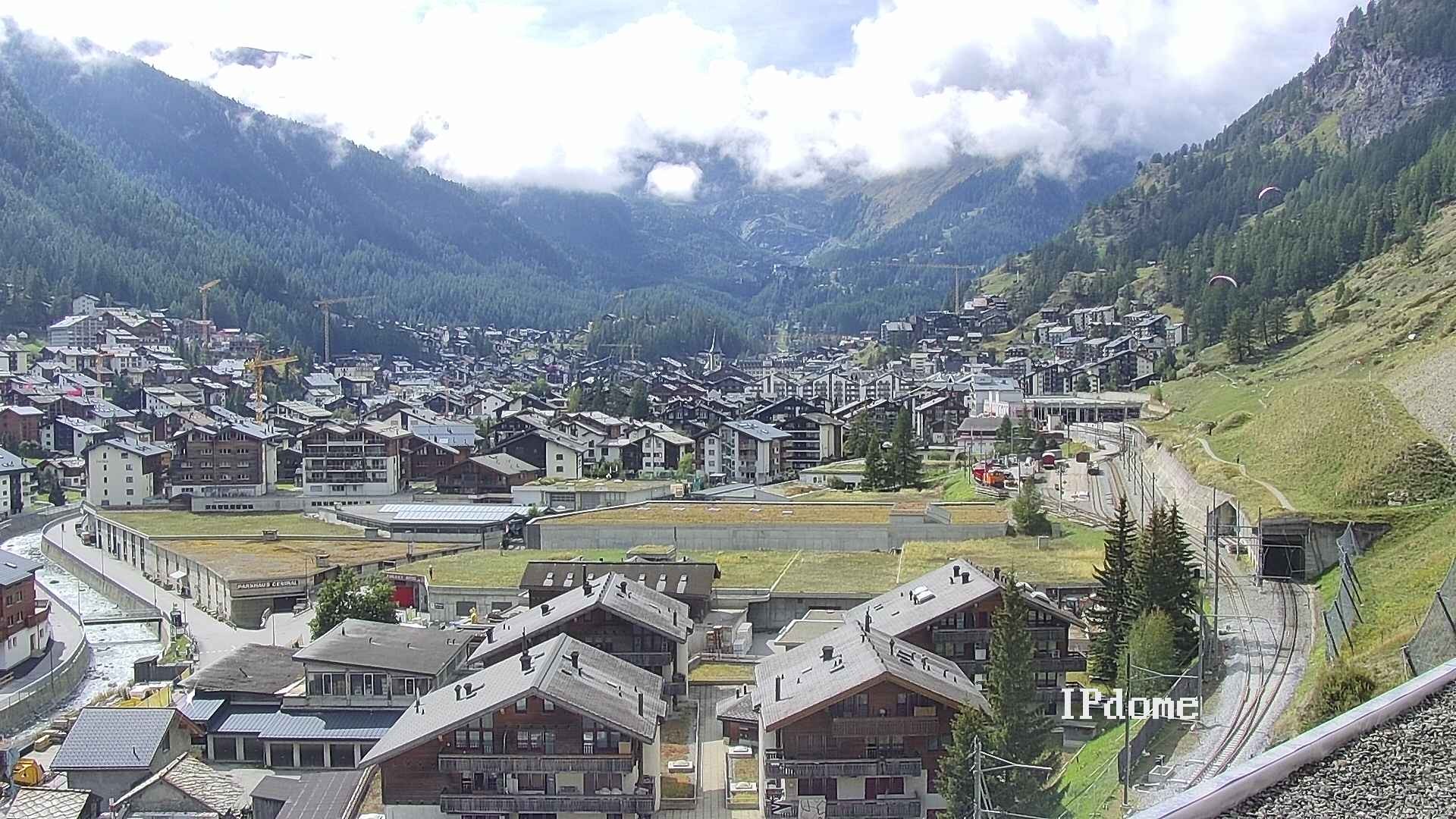 Archiv Foto Webcam Zermatt: Blick auf das Dorf