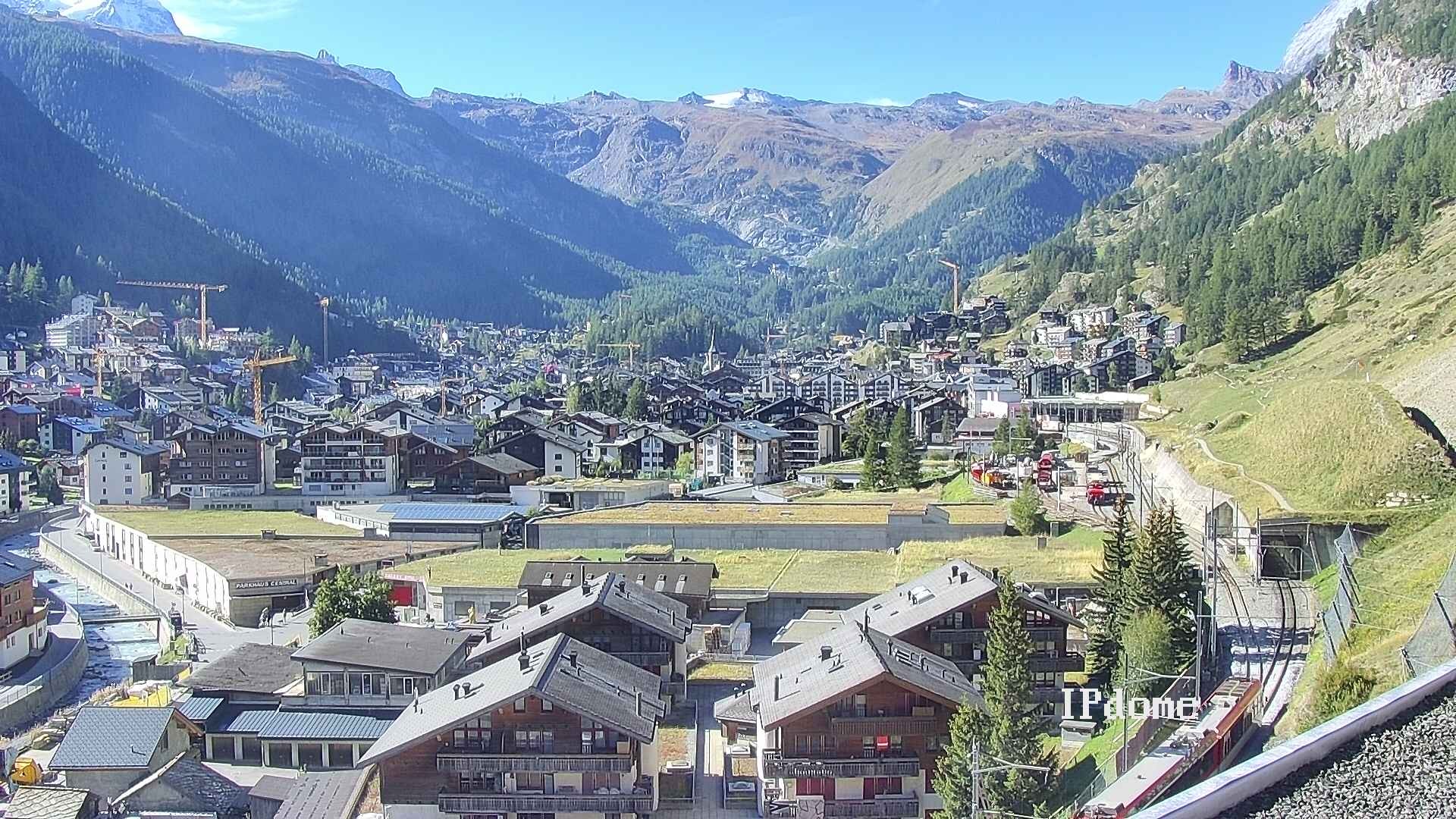 Archiv Foto Webcam Zermatt: Blick auf das Dorf