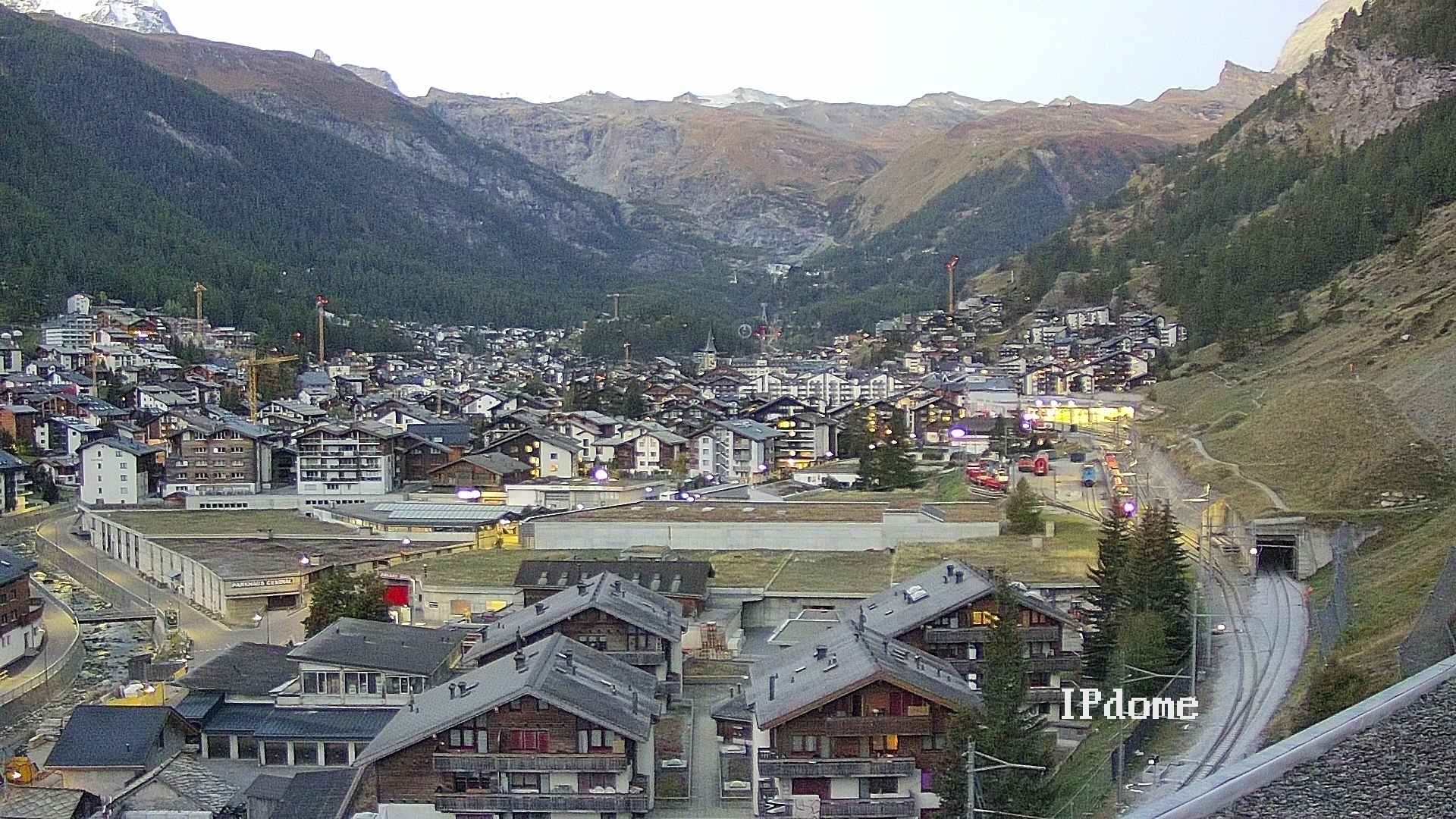 Archiv Foto Webcam Zermatt: Blick auf das Dorf