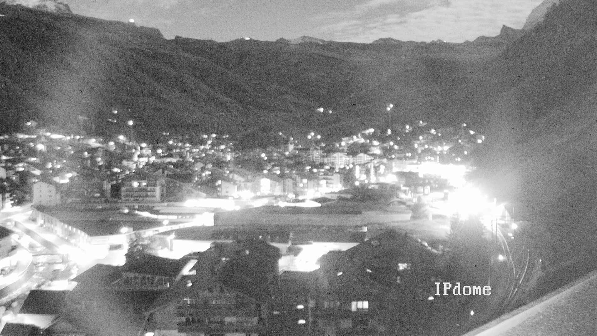Archiv Foto Webcam Zermatt: Blick auf das Dorf