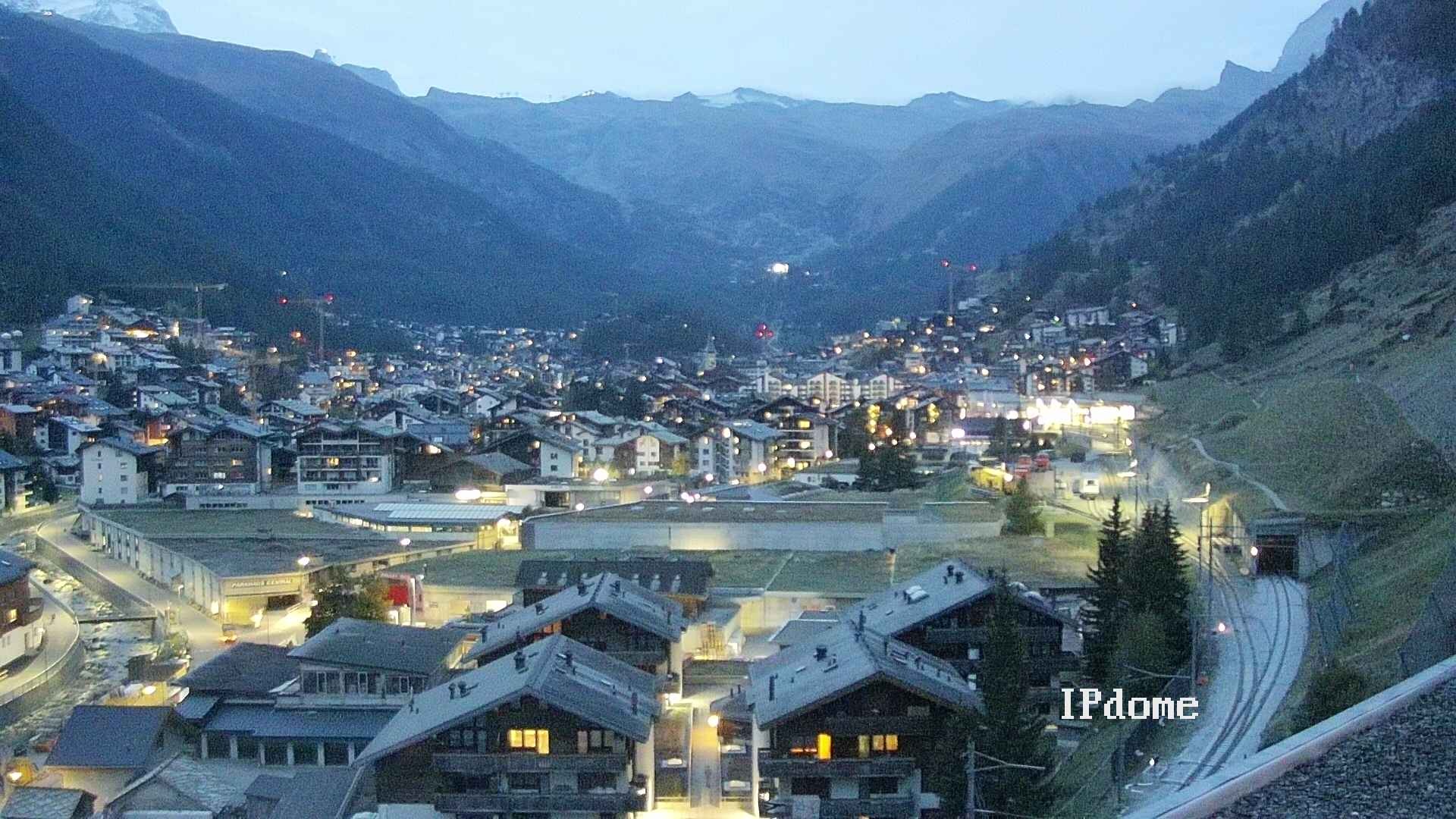 Archiv Foto Webcam Zermatt: Blick auf das Dorf