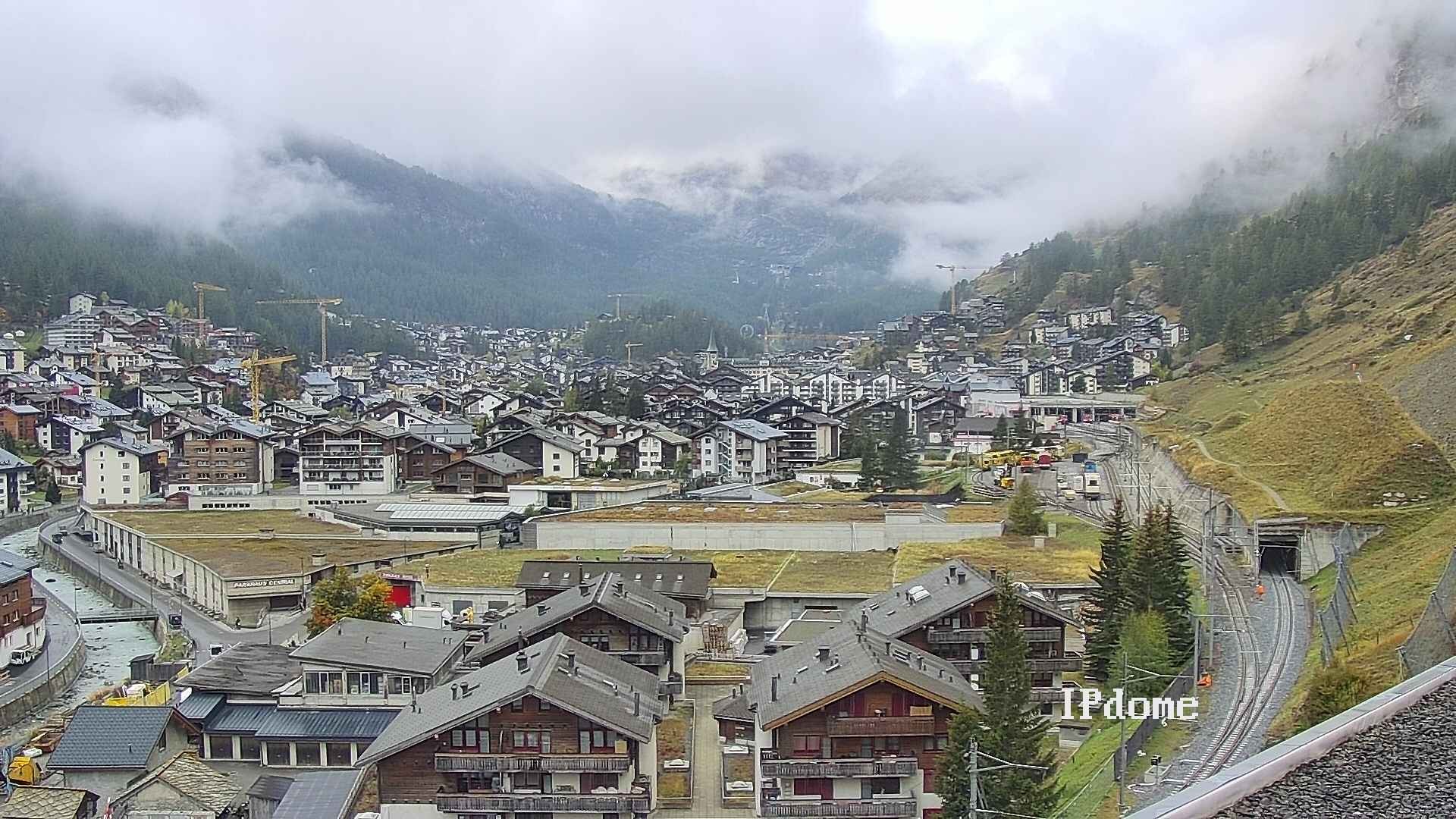 Archiv Foto Webcam Zermatt: Blick auf das Dorf