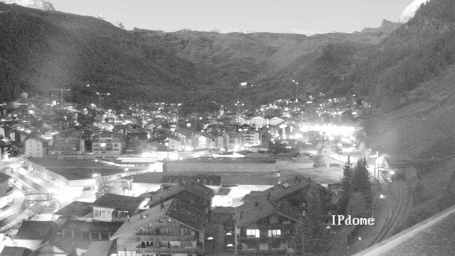 Archiv Foto Webcam Zermatt: Blick auf das Dorf