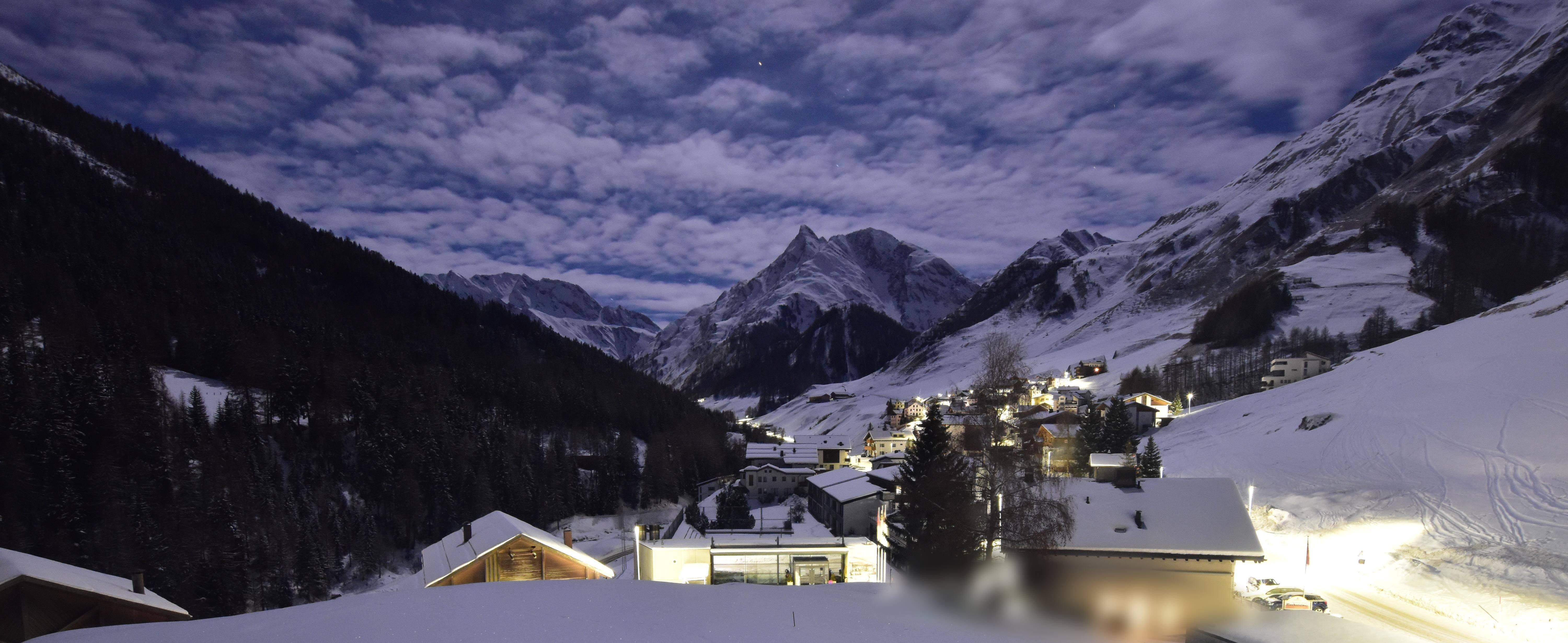 Archiv Foto Webcam Compatsch, 1.700m