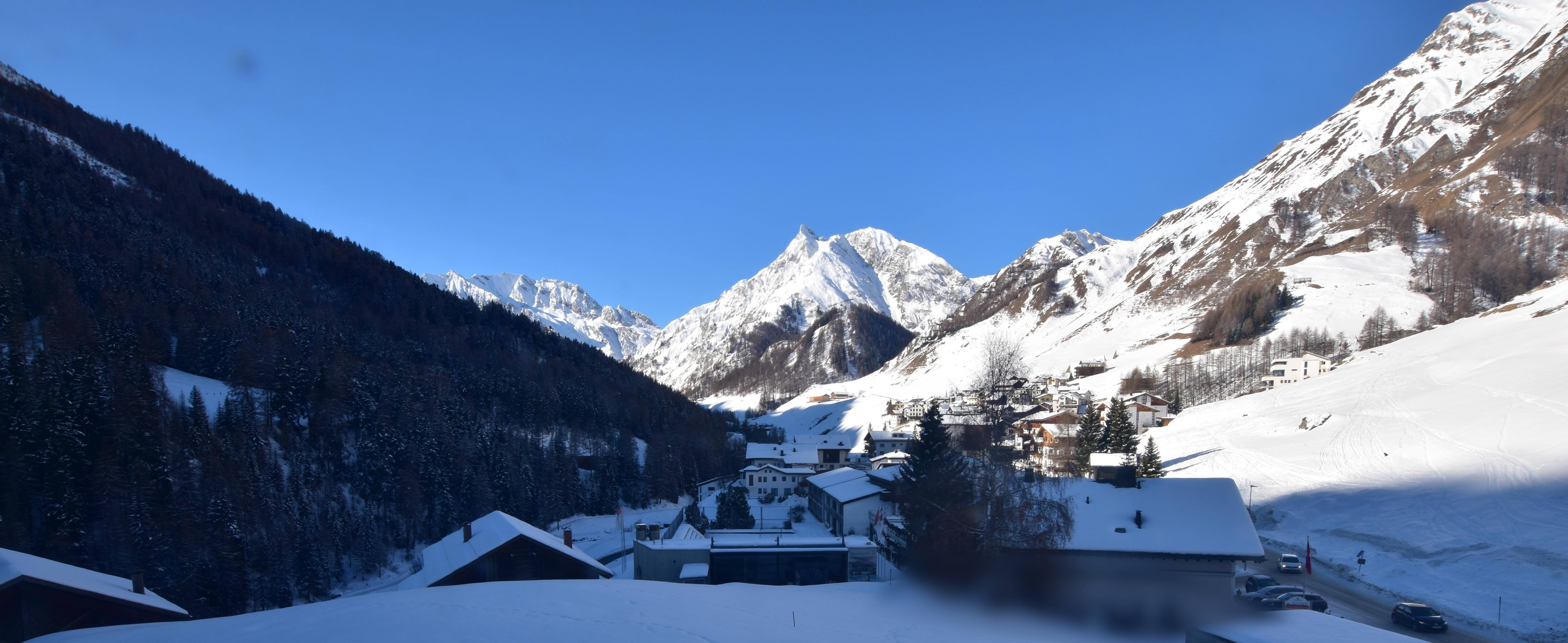 Archiv Foto Webcam Compatsch, 1.700m