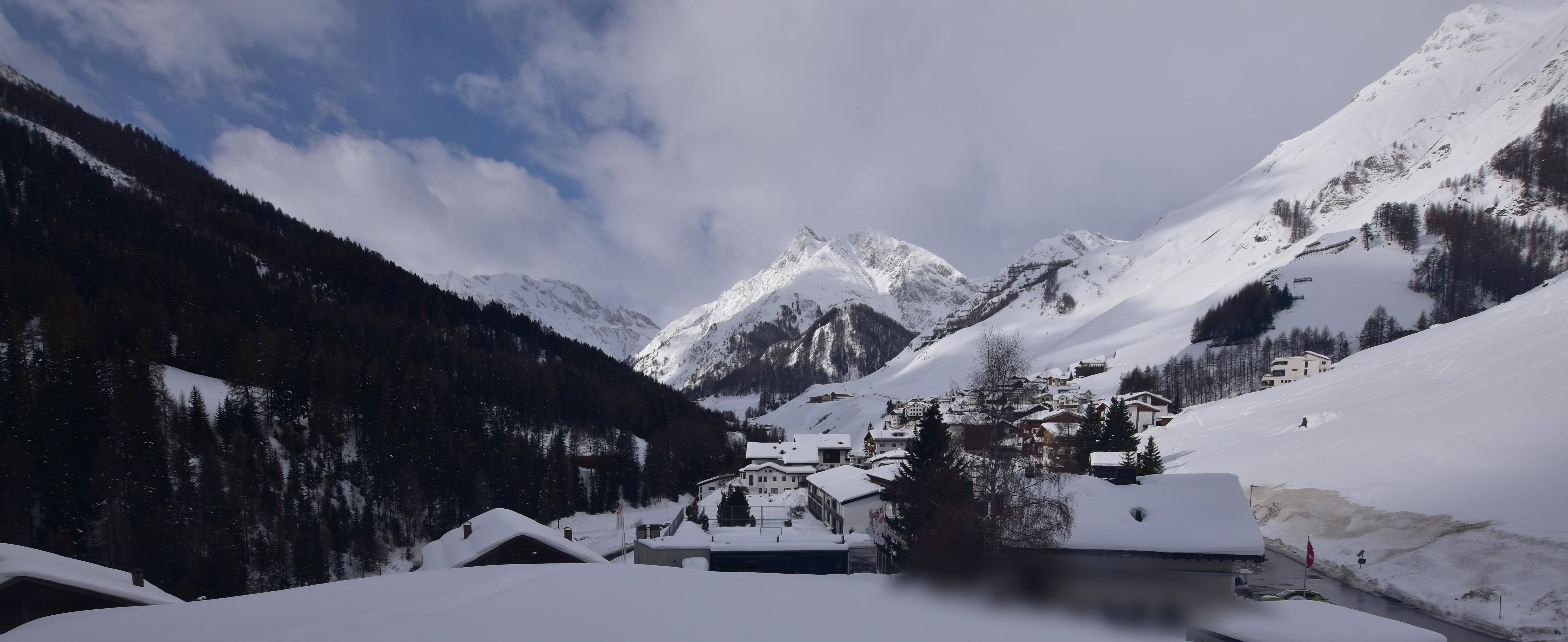 Archiv Foto Webcam Compatsch, 1.700m