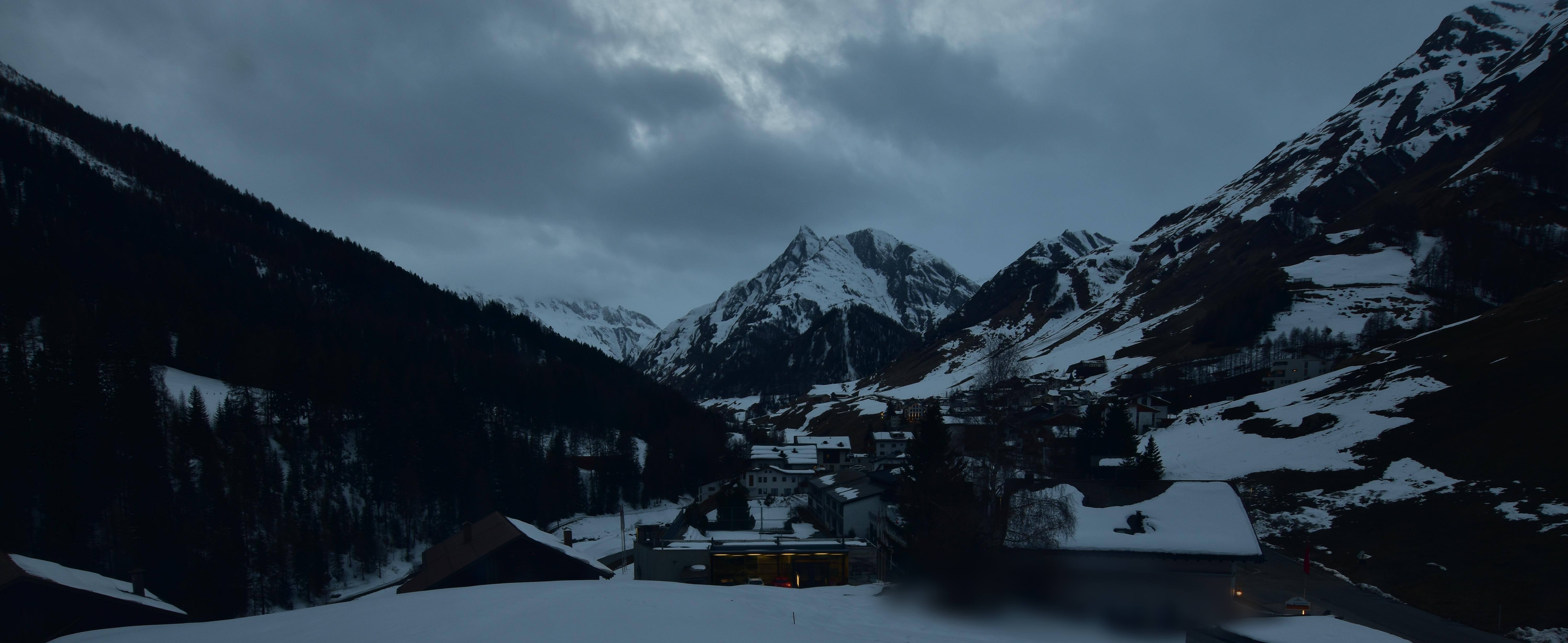 Archiv Foto Webcam Compatsch, 1.700m