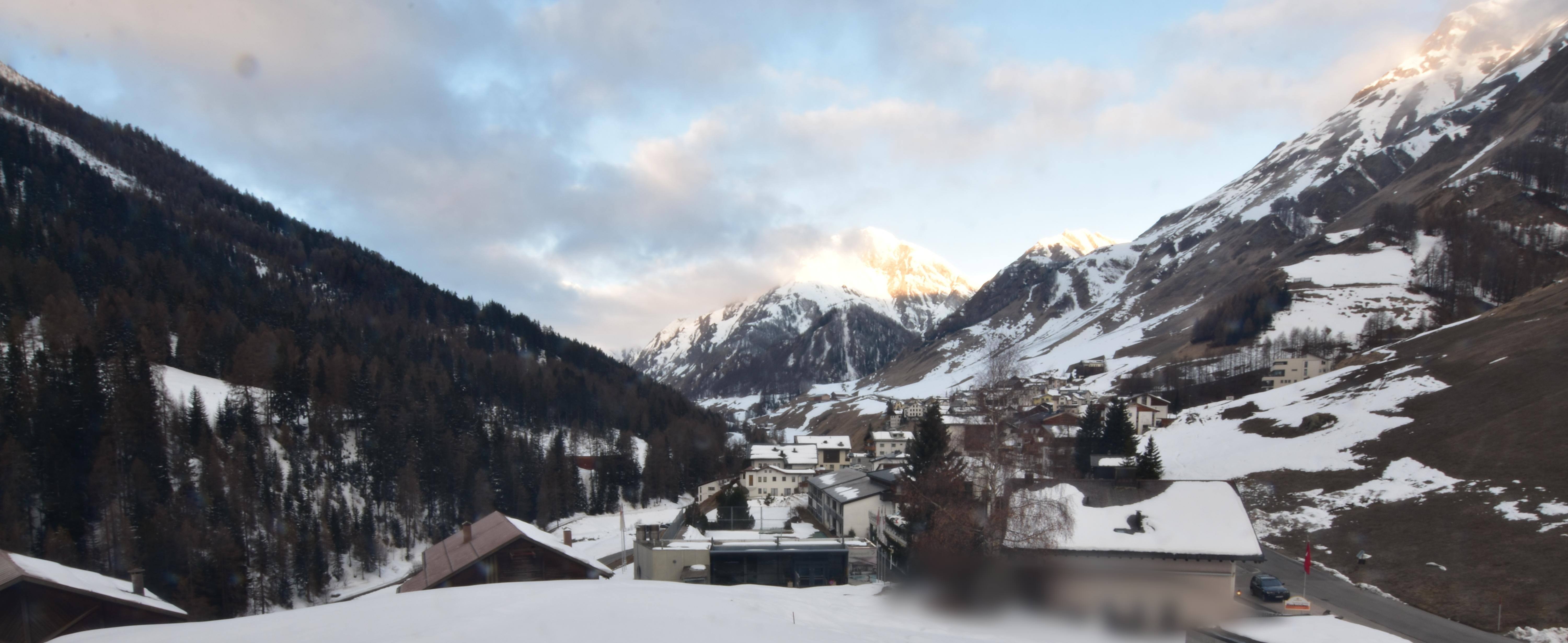 Archiv Foto Webcam Compatsch, 1.700m