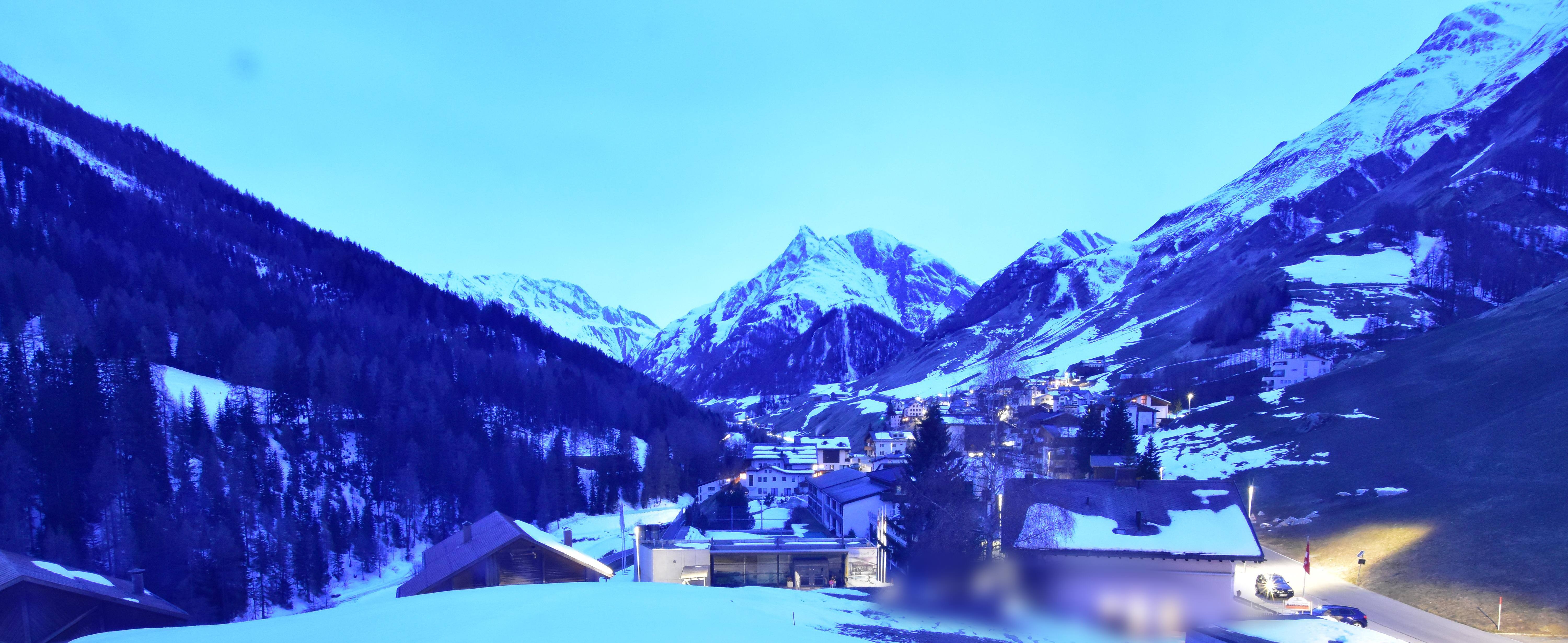 Archiv Foto Webcam Compatsch, 1.700m