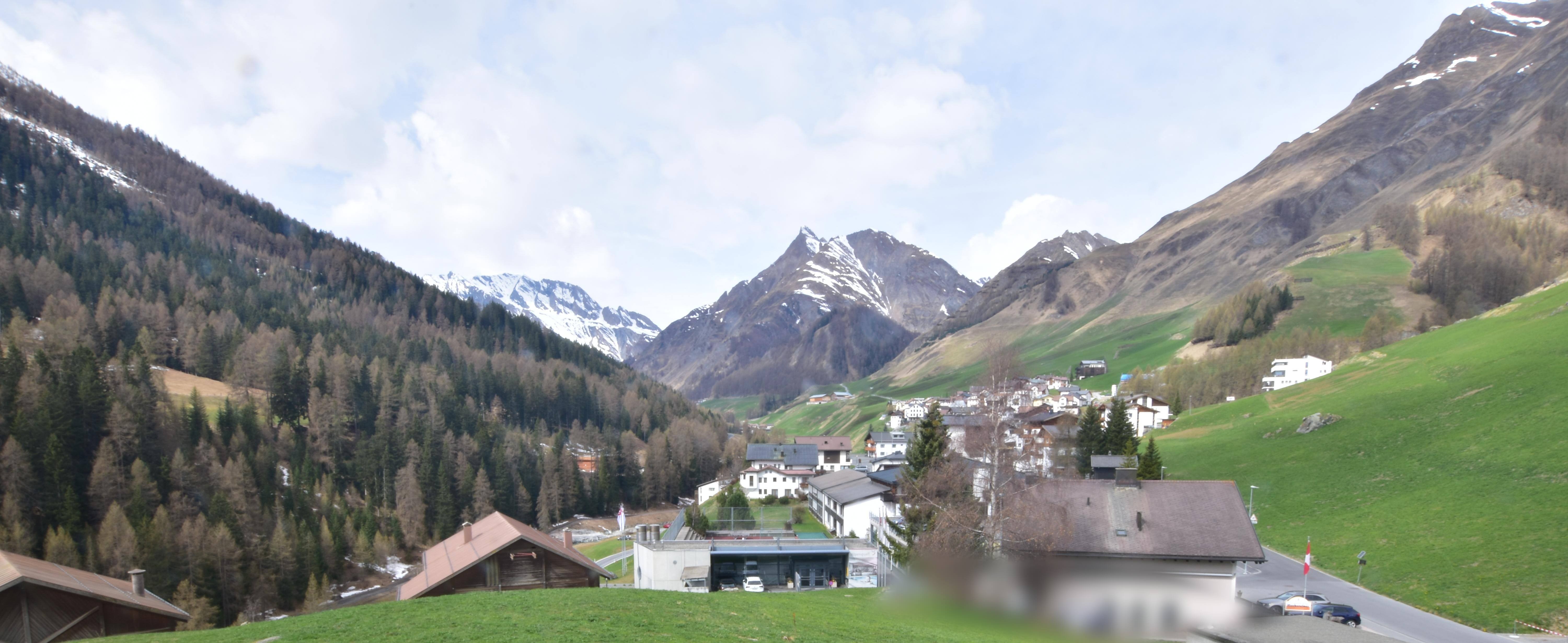 Archiv Foto Webcam Compatsch, 1.700m