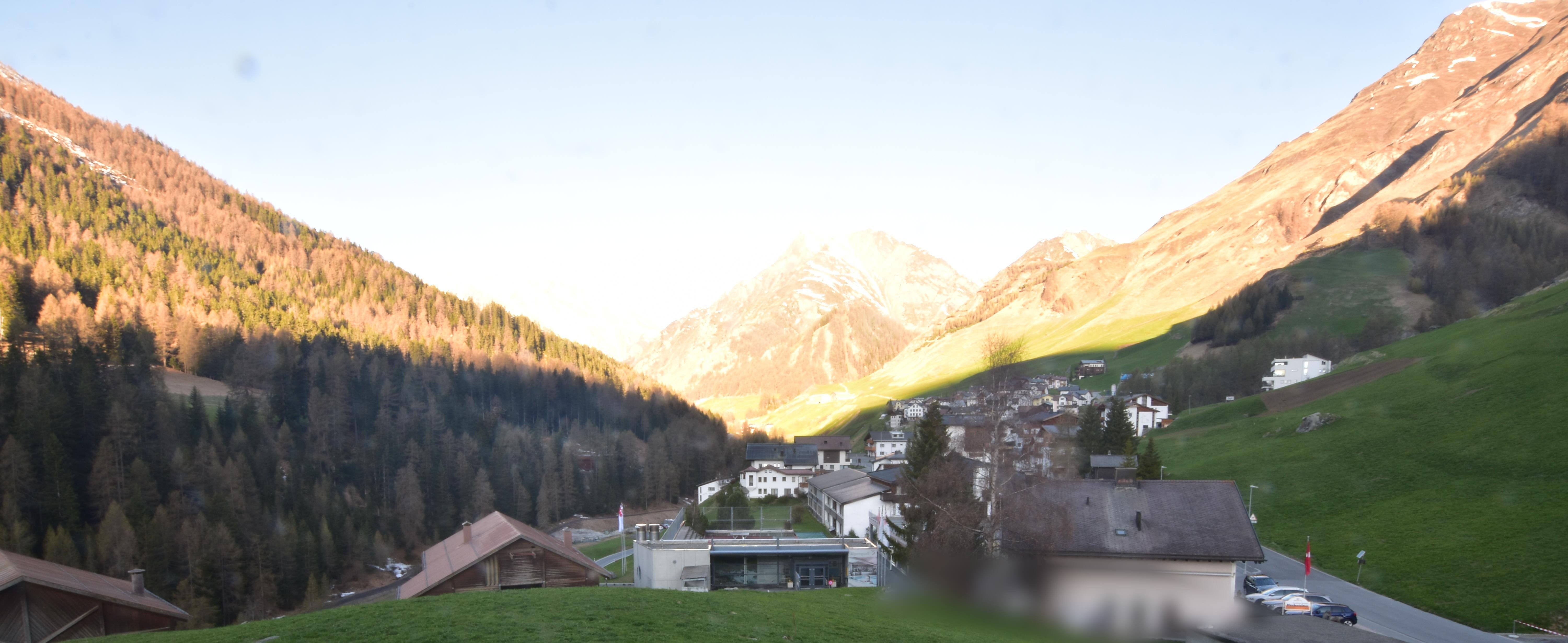 Archiv Foto Webcam Compatsch, 1.700m