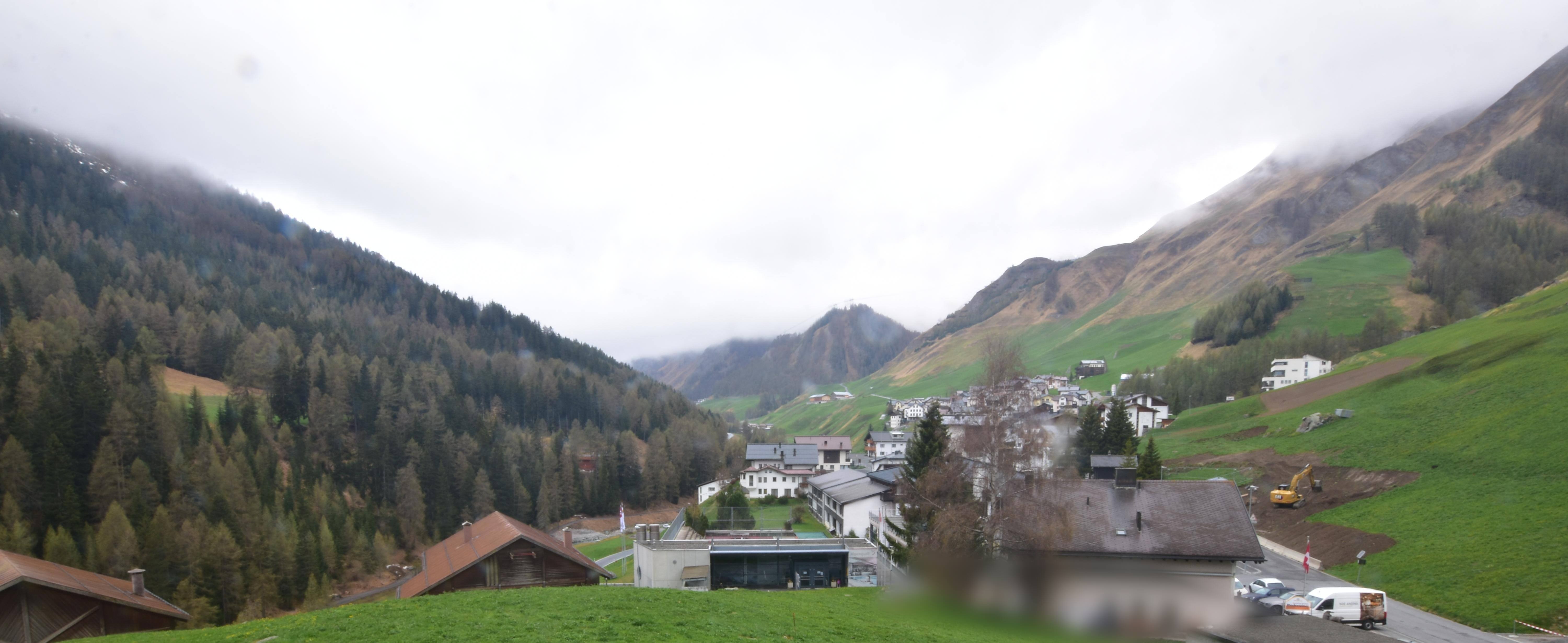 Archiv Foto Webcam Compatsch, 1.700m