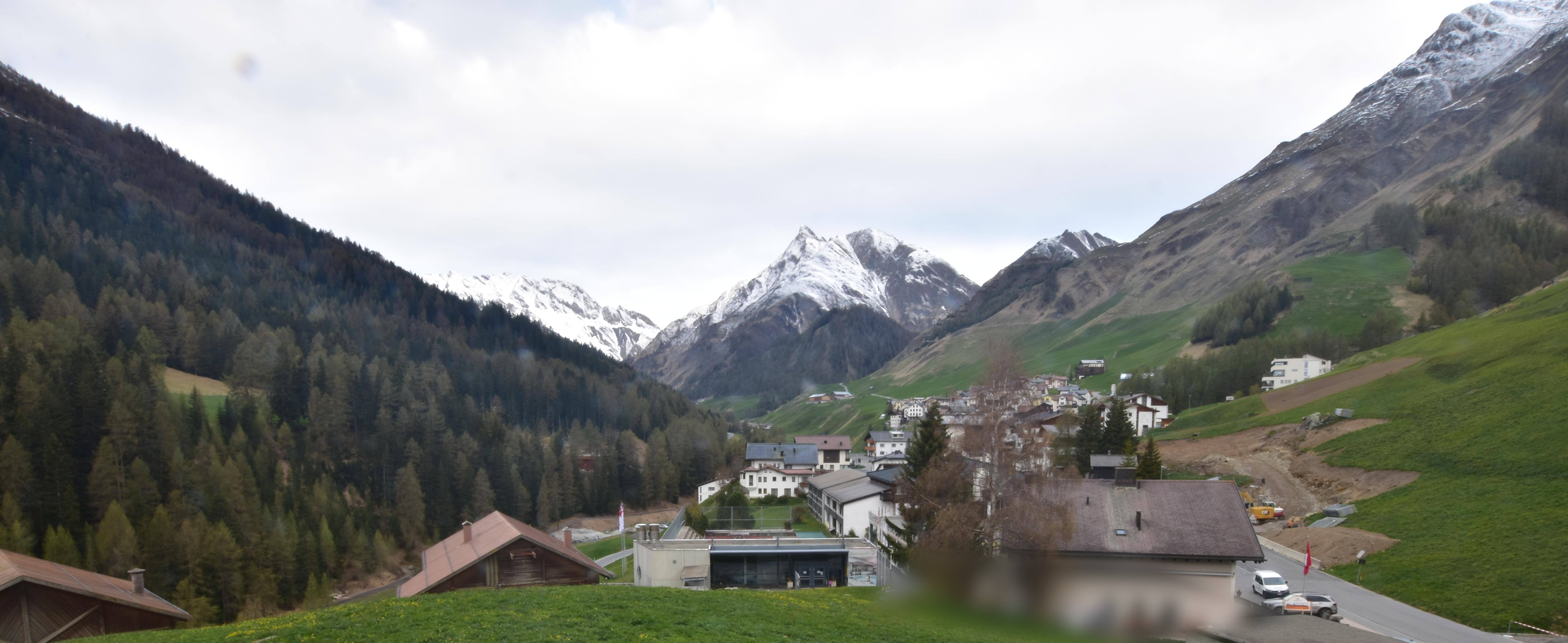 Archiv Foto Webcam Compatsch, 1.700m