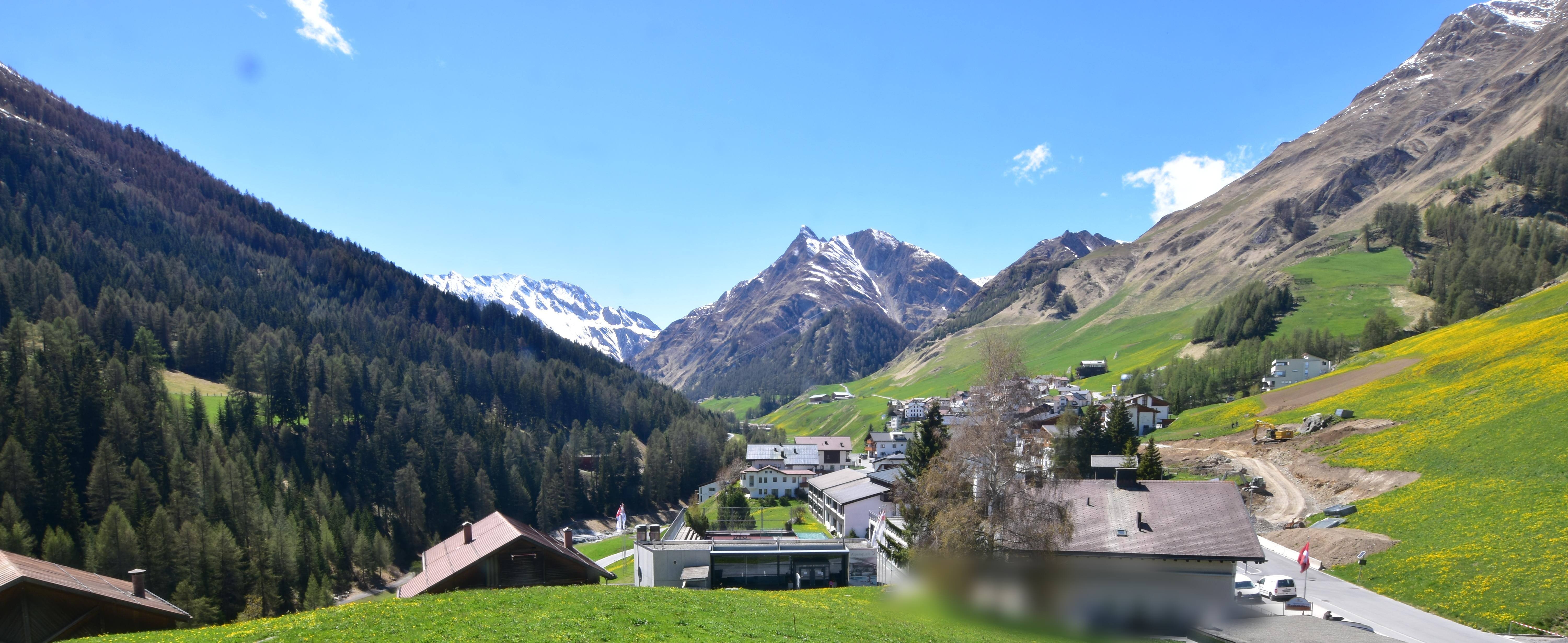 Archiv Foto Webcam Compatsch, 1.700m