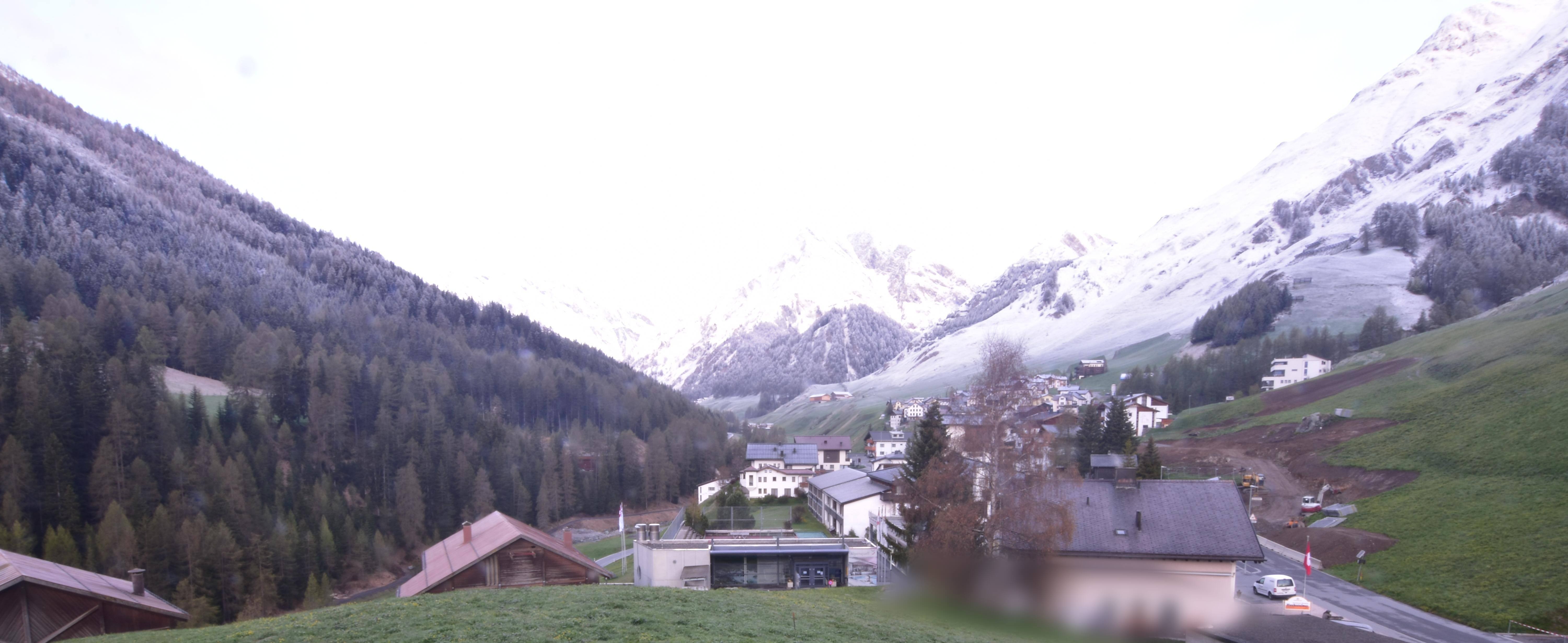 Archiv Foto Webcam Compatsch, 1.700m