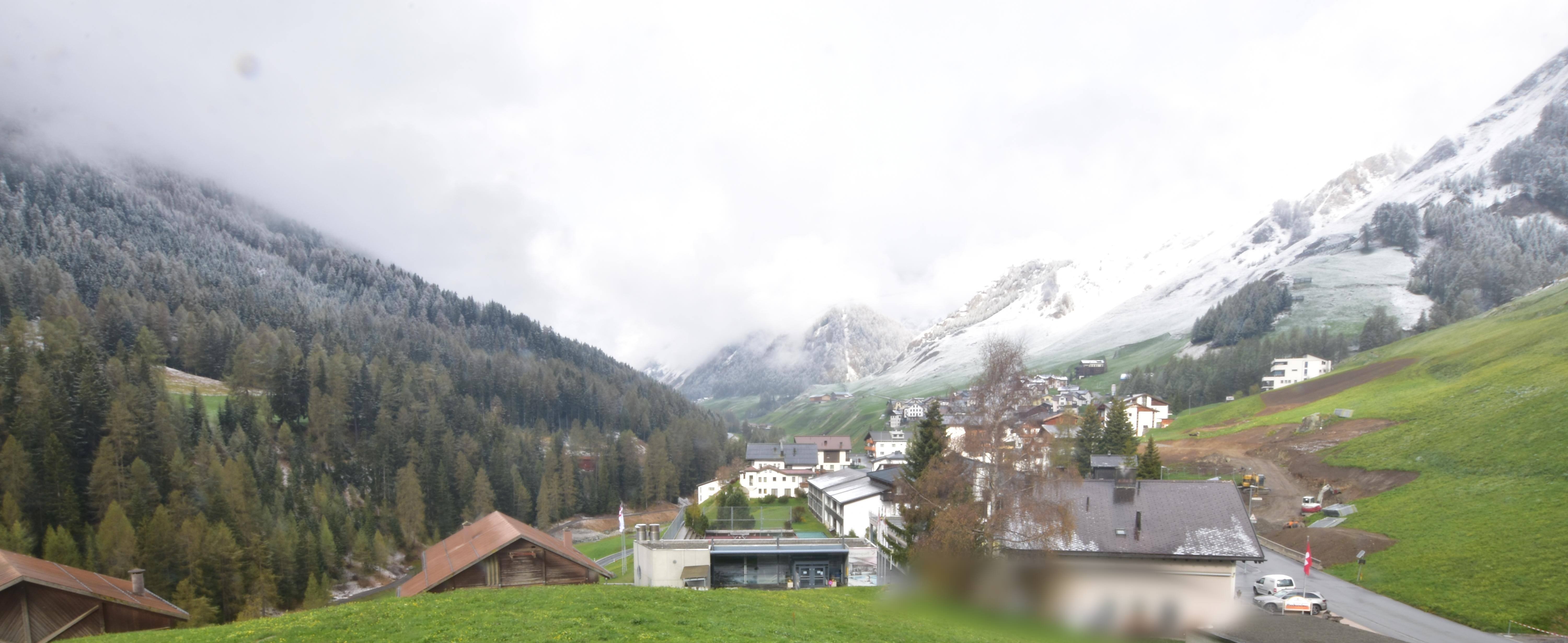 Archiv Foto Webcam Compatsch, 1.700m