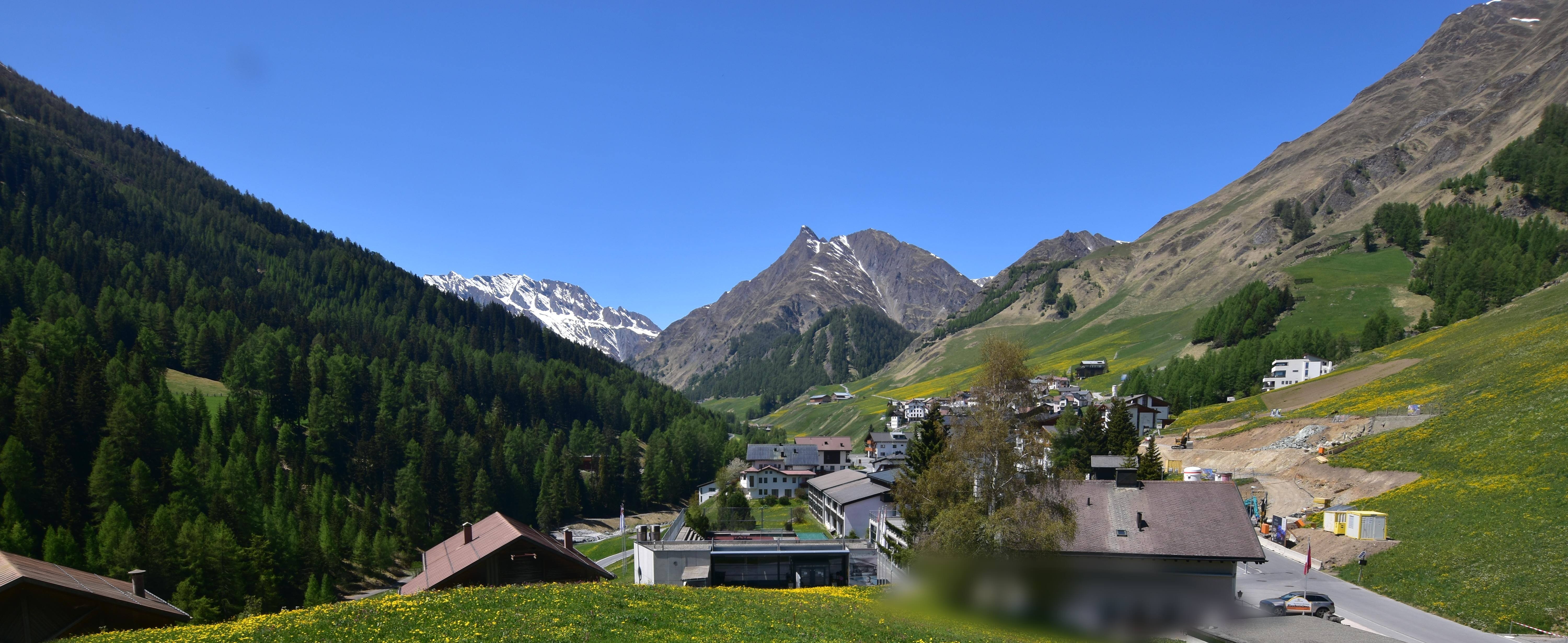 Archiv Foto Webcam Compatsch, 1.700m