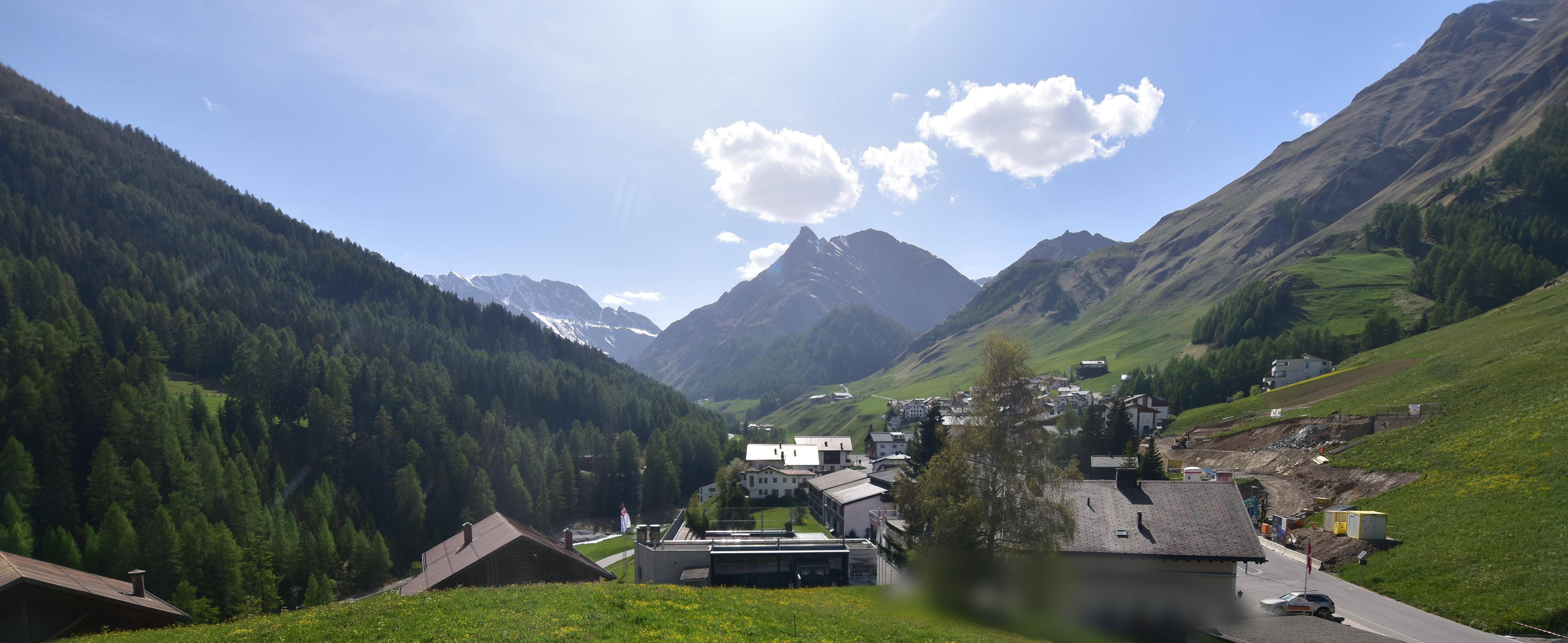 Archiv Foto Webcam Compatsch, 1.700m