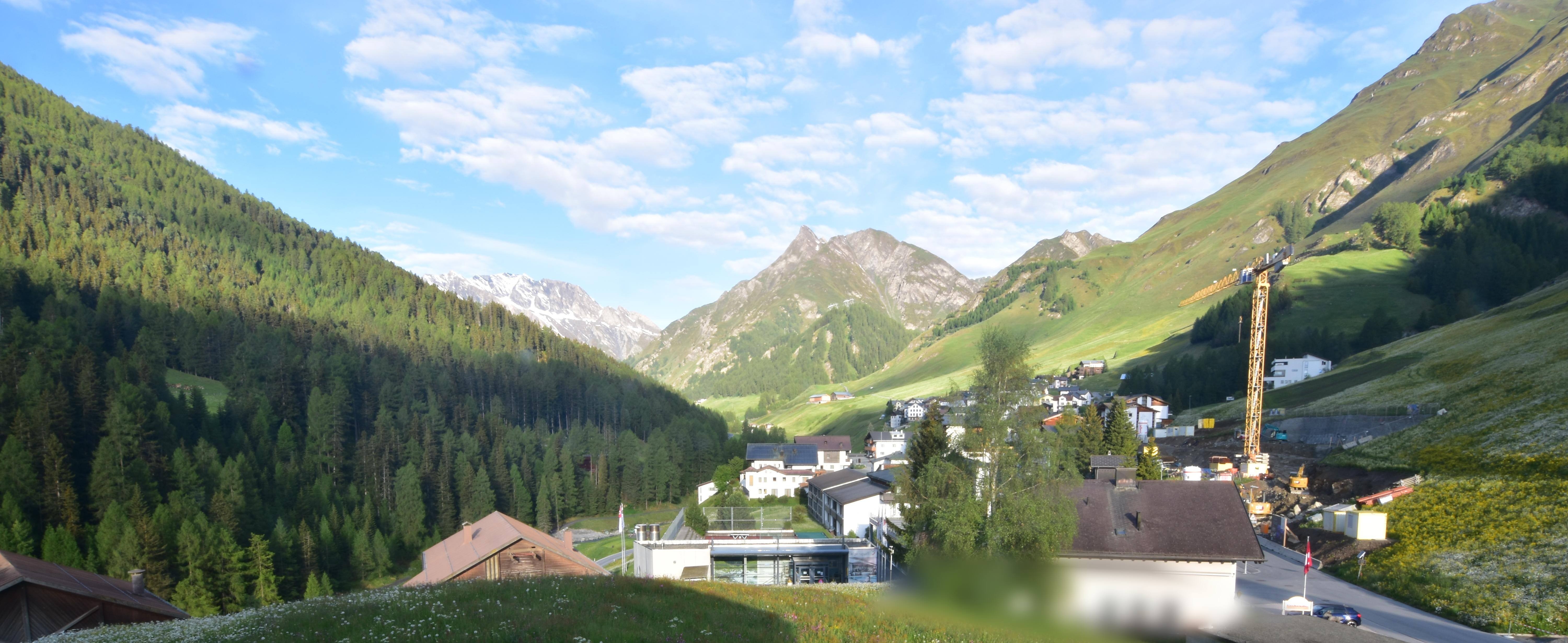 Archiv Foto Webcam Compatsch, 1.700m