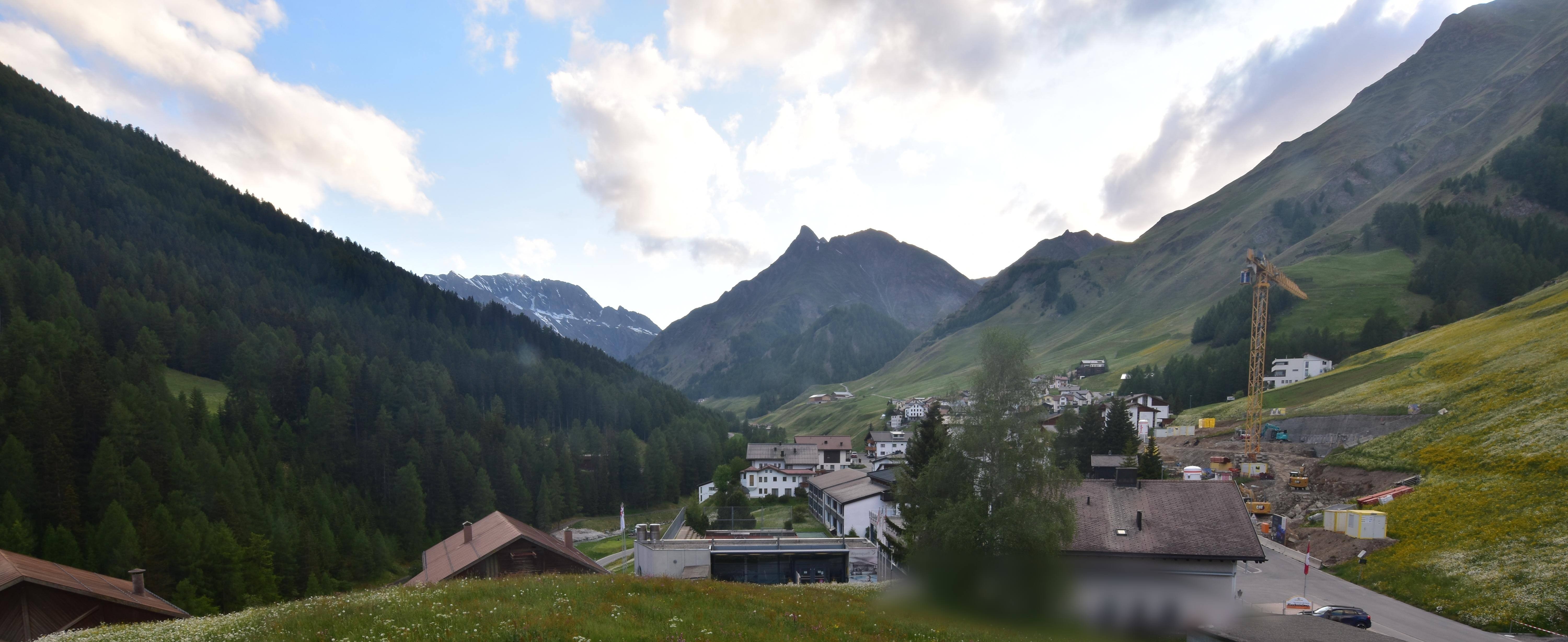 Archiv Foto Webcam Compatsch, 1.700m