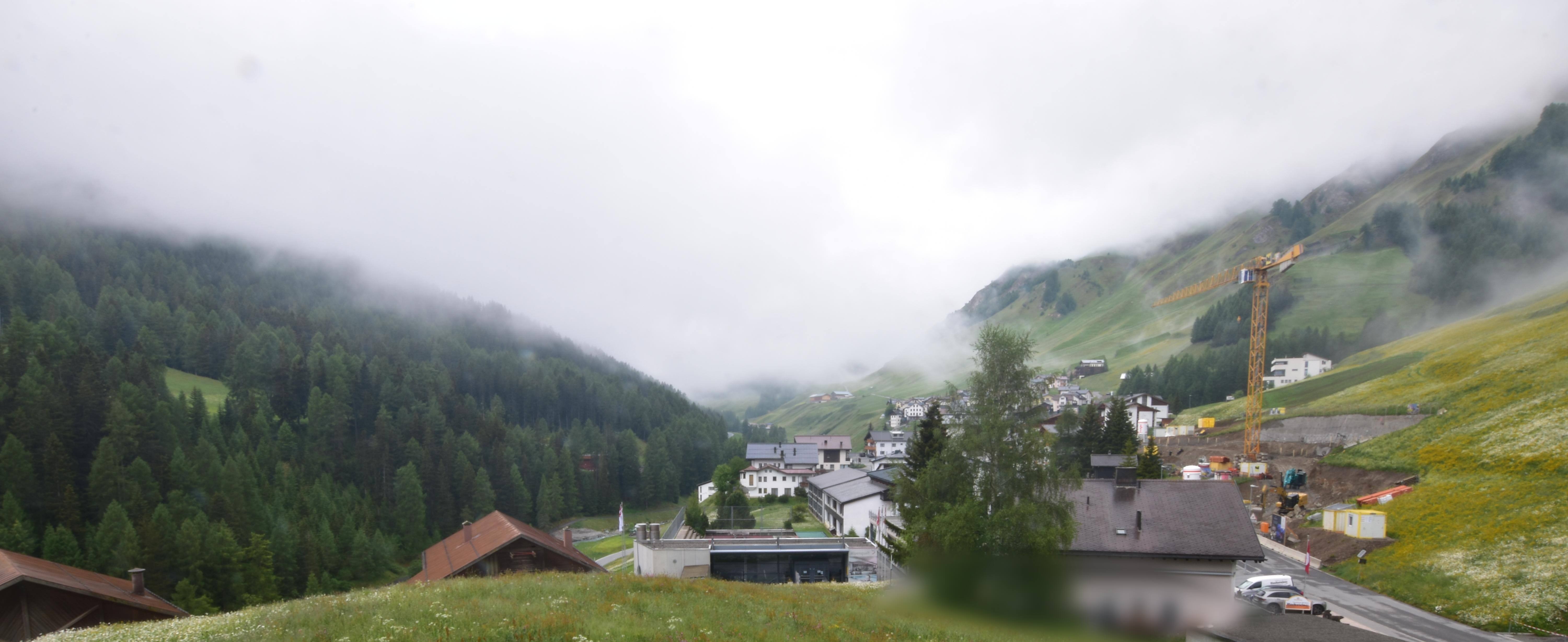 Archiv Foto Webcam Compatsch, 1.700m