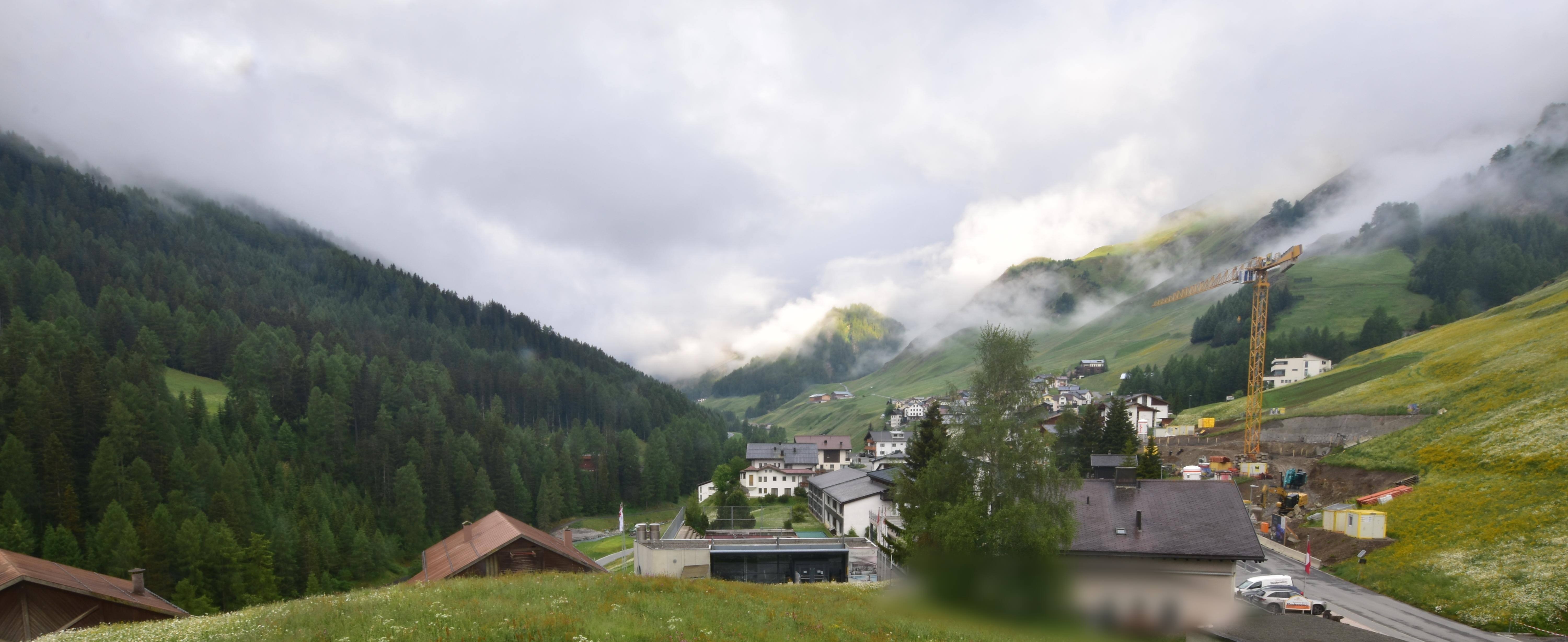 Archiv Foto Webcam Compatsch, 1.700m