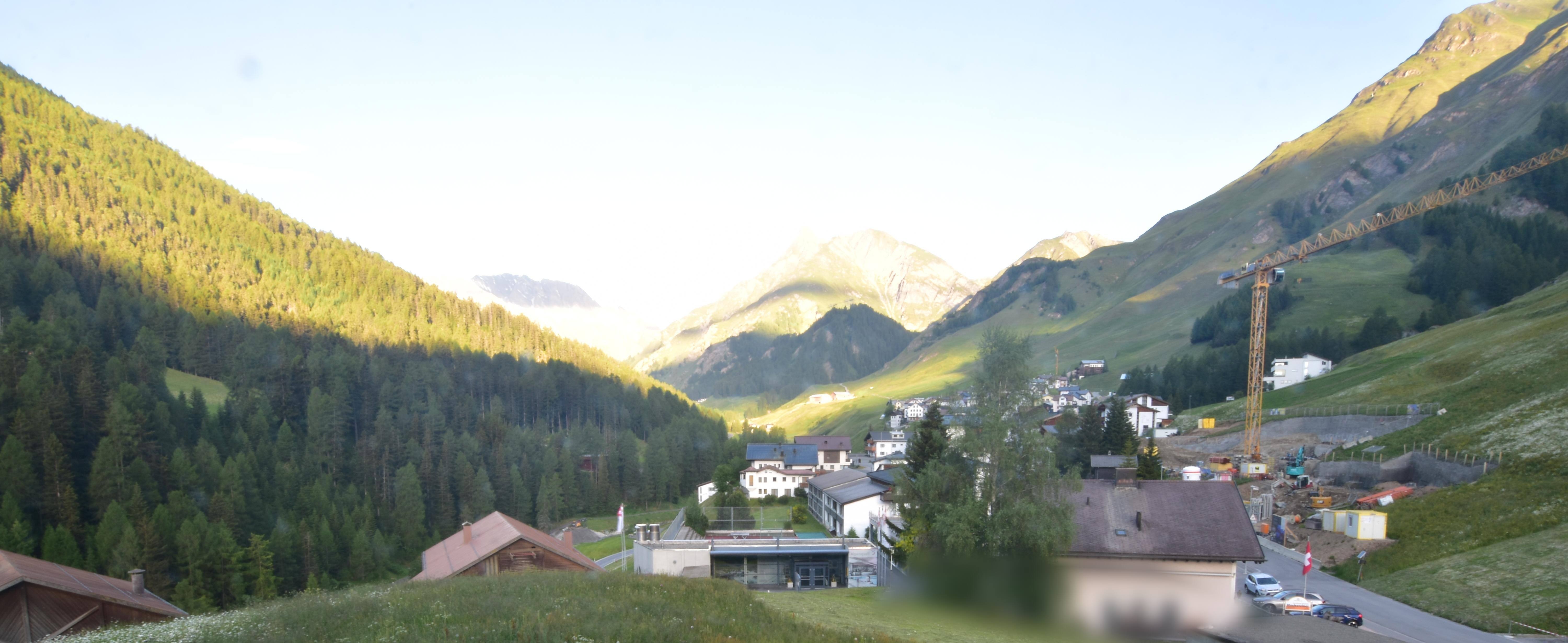 Archiv Foto Webcam Compatsch, 1.700m