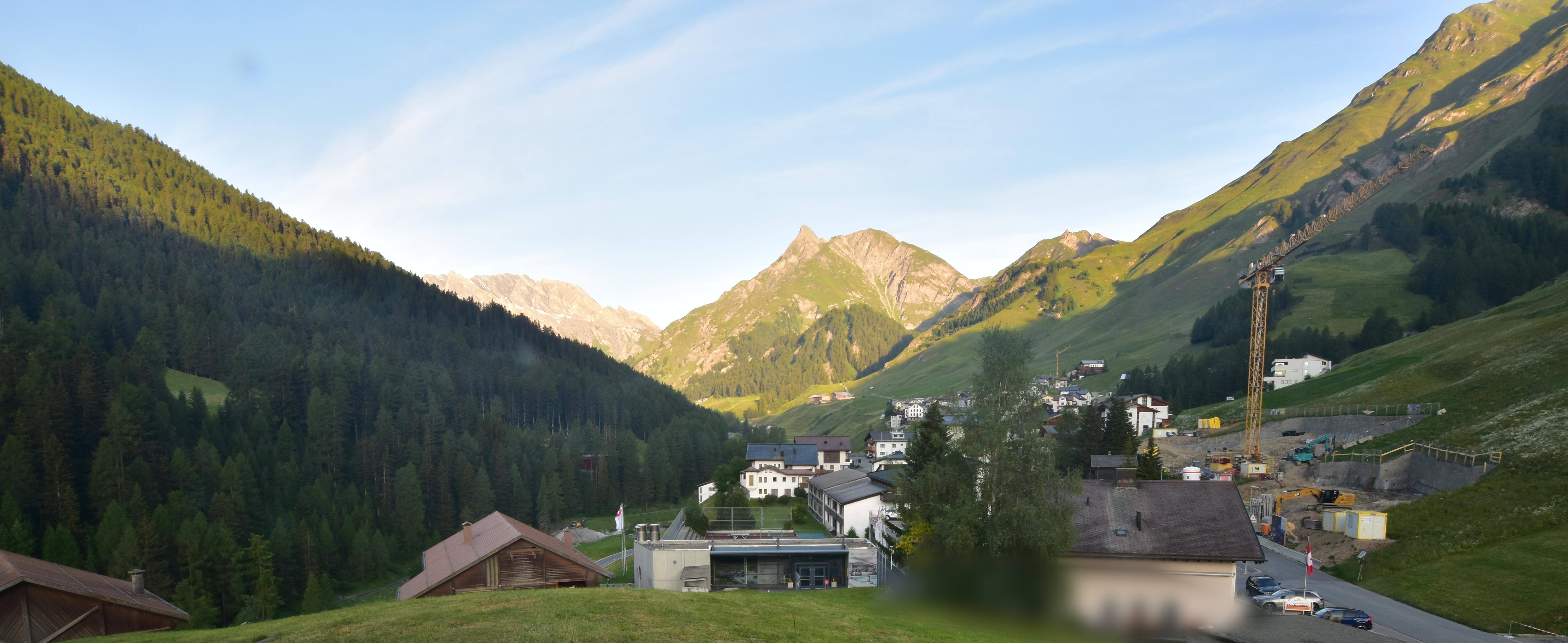 Archiv Foto Webcam Compatsch, 1.700m