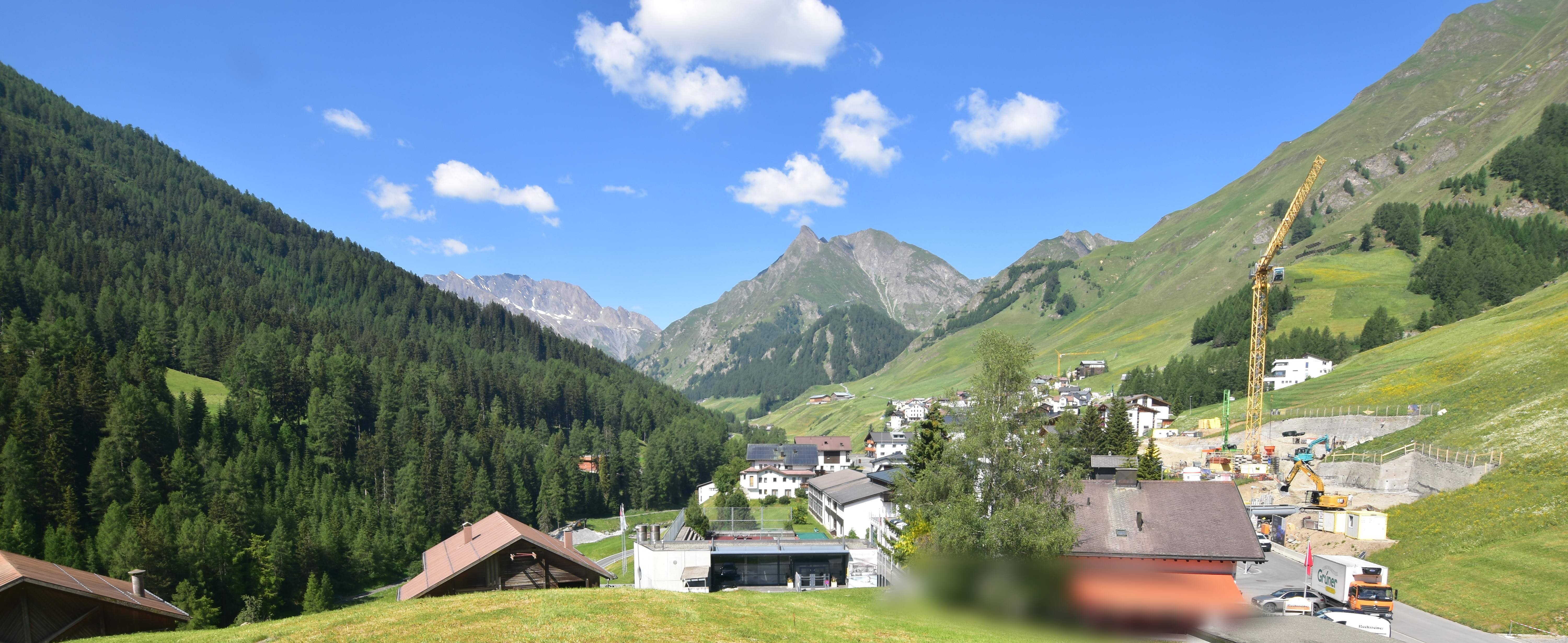 Archiv Foto Webcam Compatsch, 1.700m