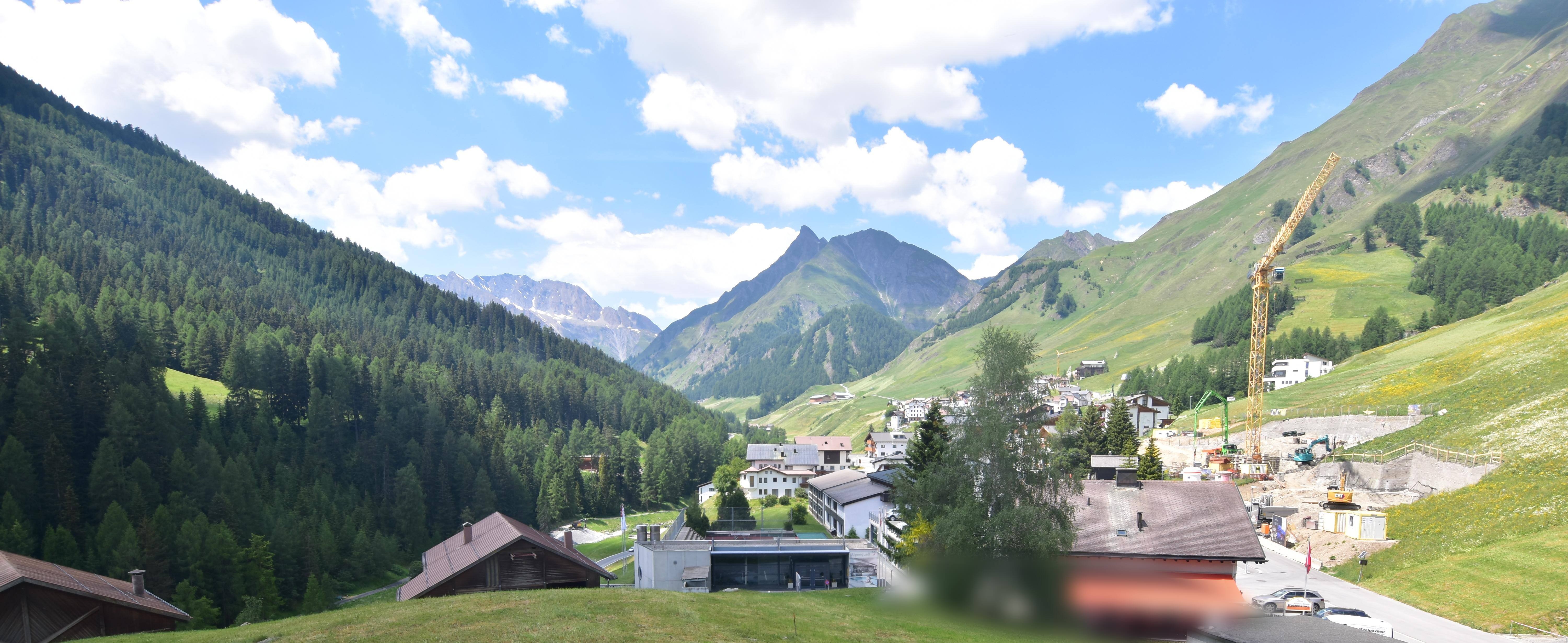 Archiv Foto Webcam Compatsch, 1.700m