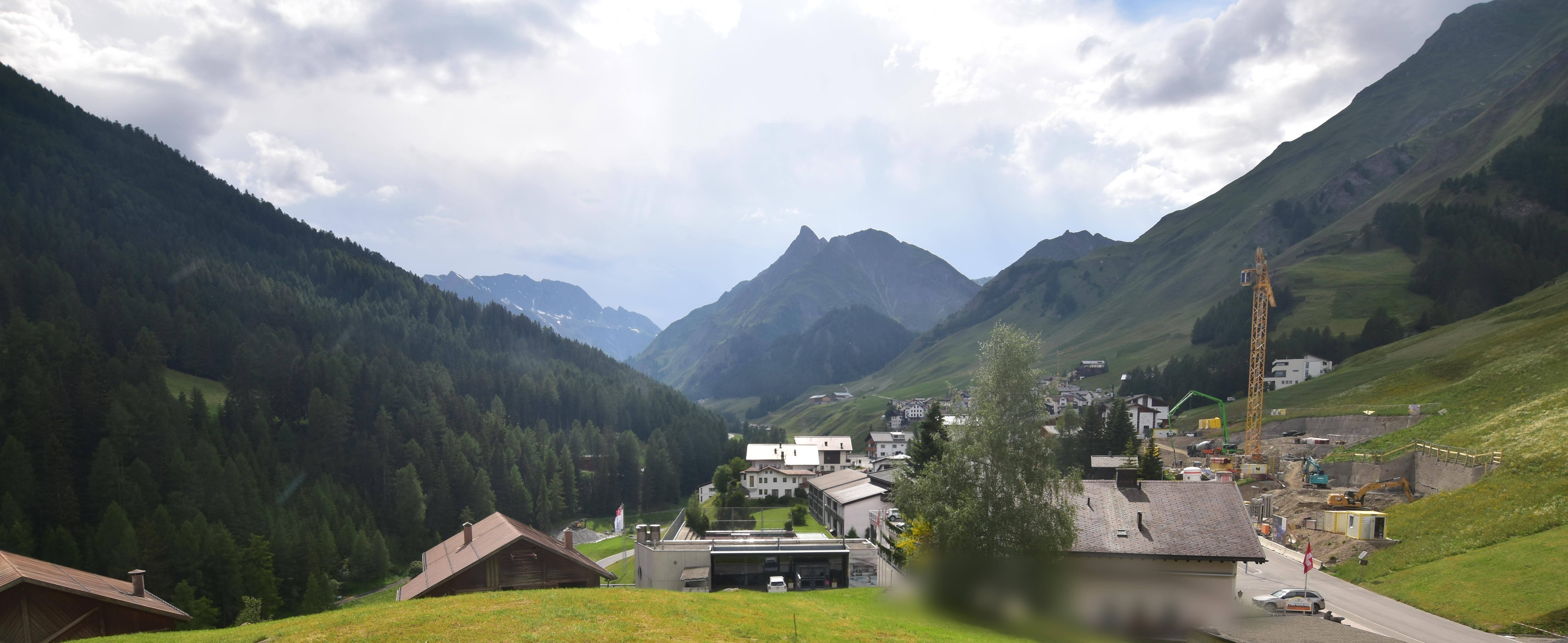 Archiv Foto Webcam Compatsch, 1.700m