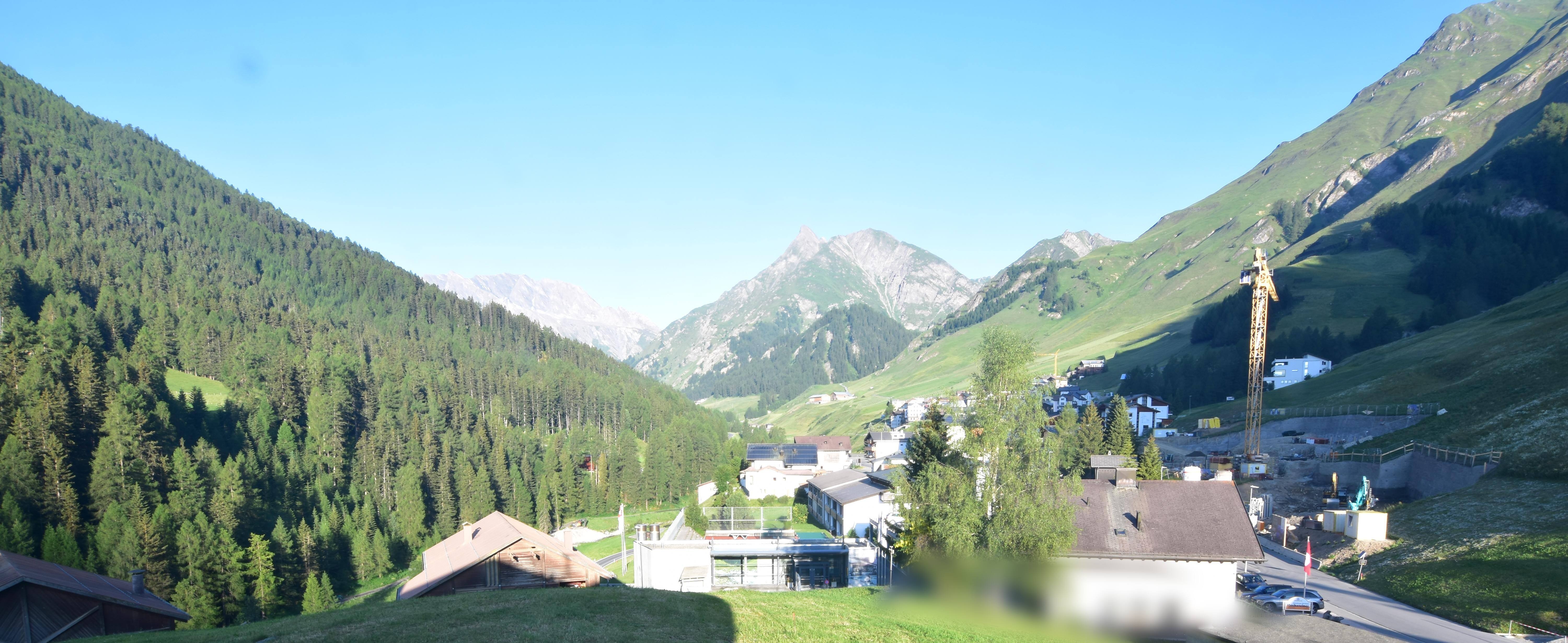 Archiv Foto Webcam Compatsch, 1.700m