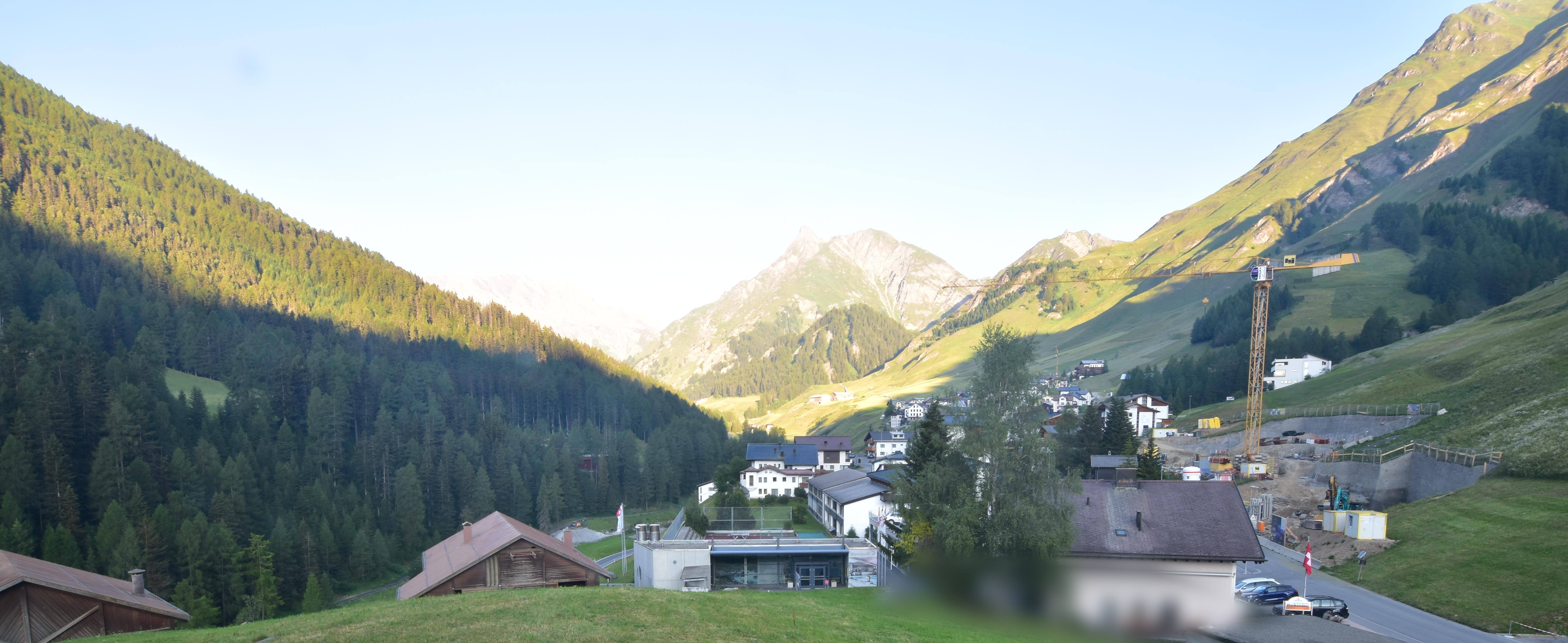 Archiv Foto Webcam Compatsch, 1.700m