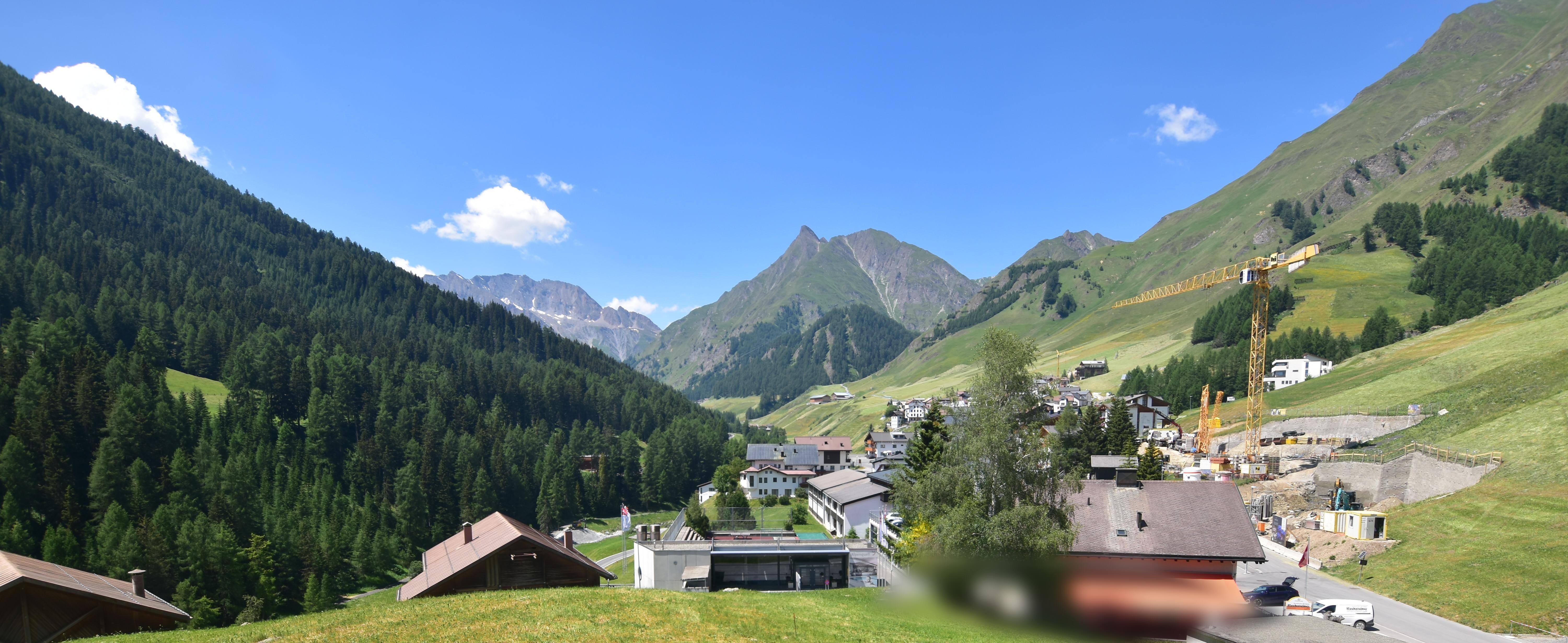 Archiv Foto Webcam Compatsch, 1.700m