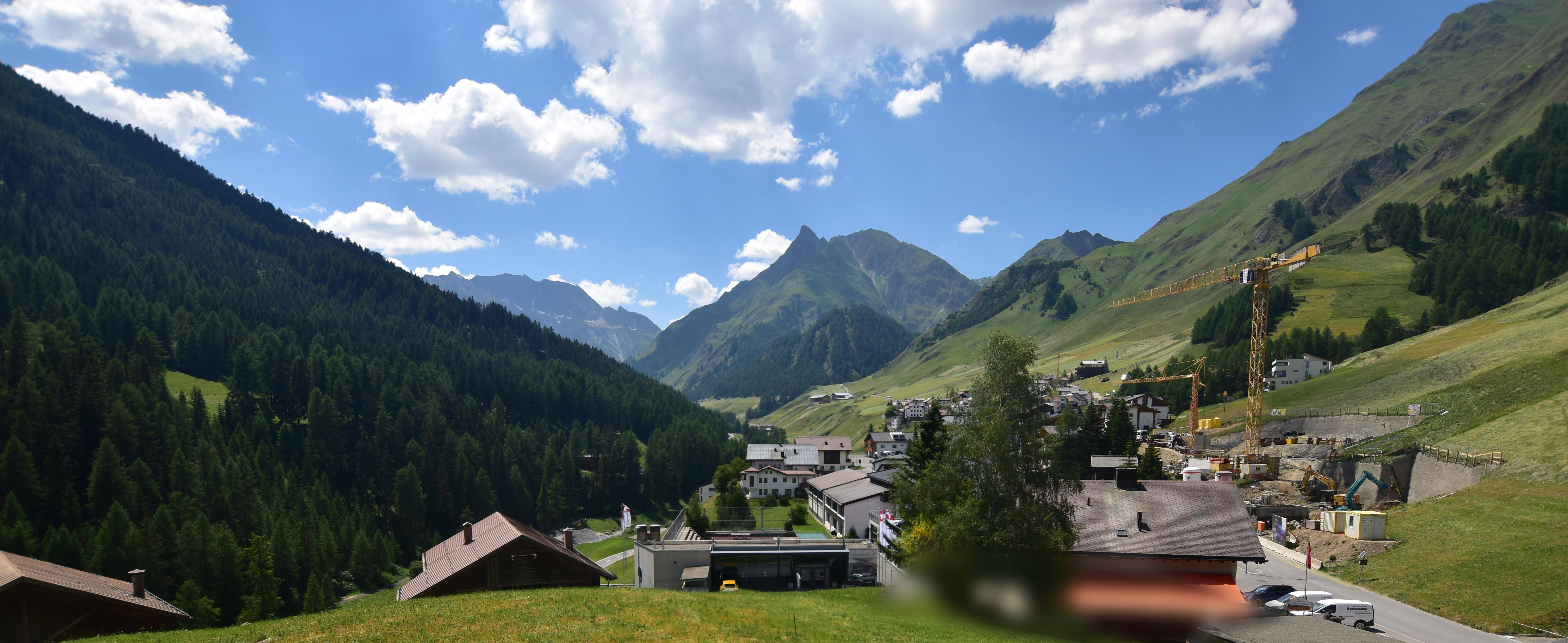 Archiv Foto Webcam Compatsch, 1.700m