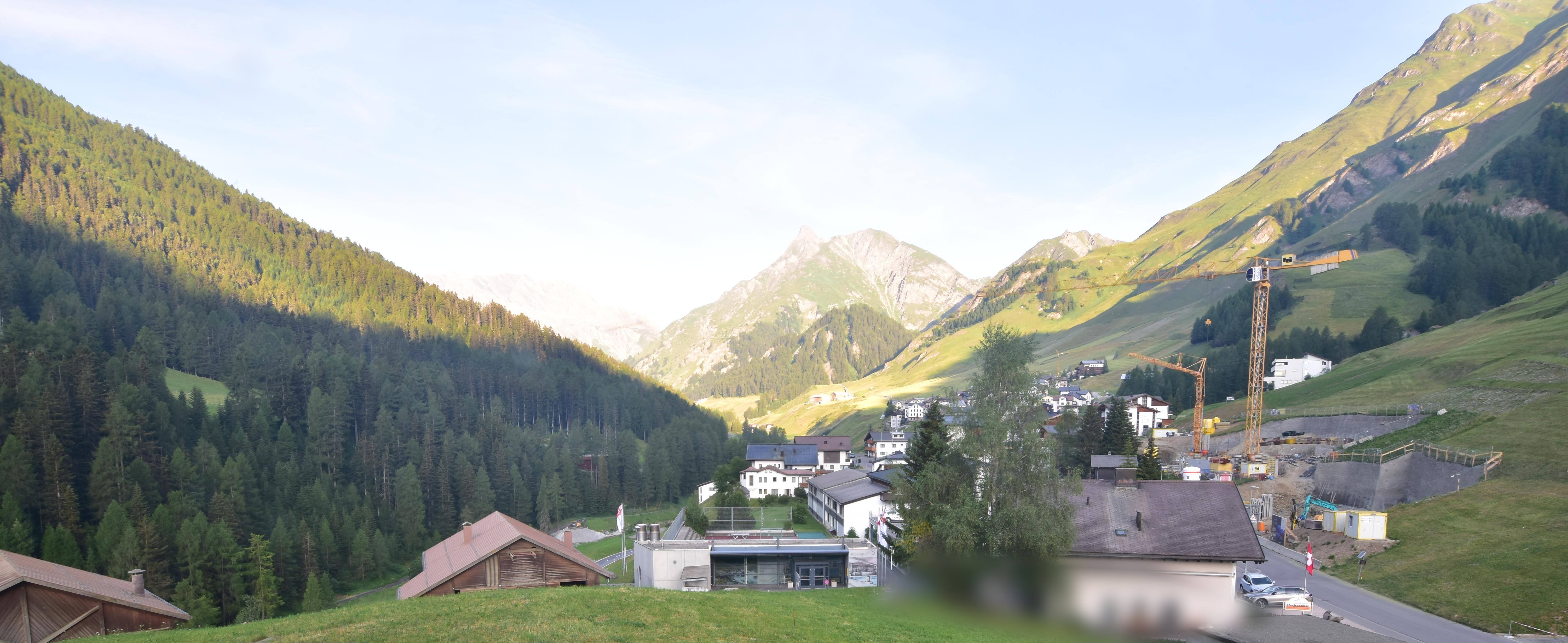 Archiv Foto Webcam Compatsch, 1.700m