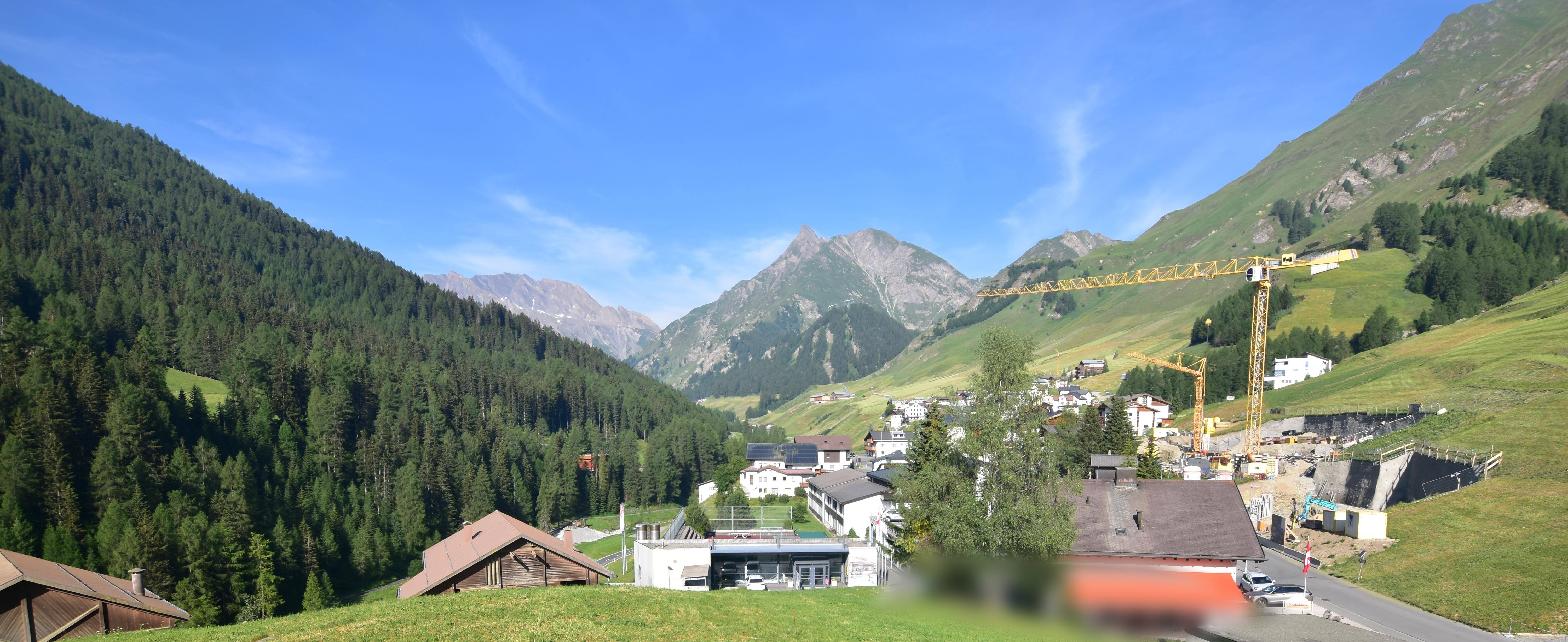Archiv Foto Webcam Compatsch, 1.700m