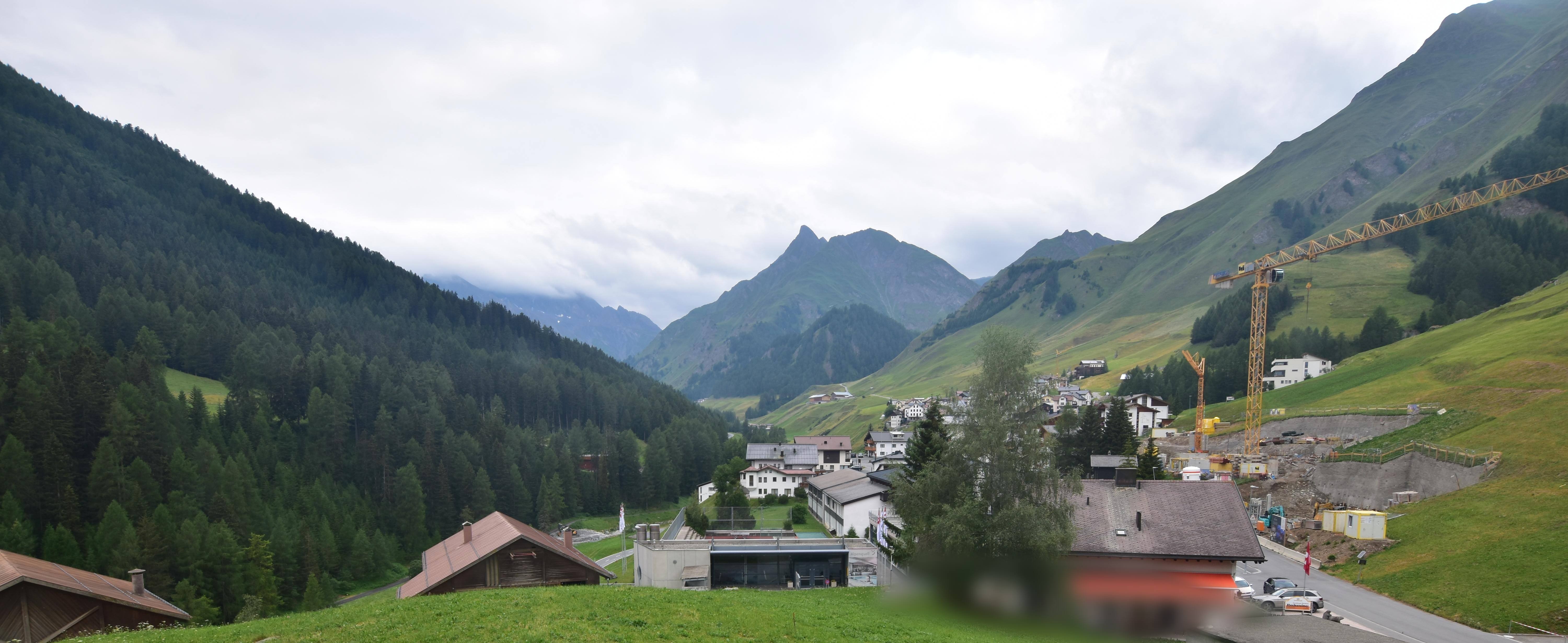 Archiv Foto Webcam Compatsch, 1.700m