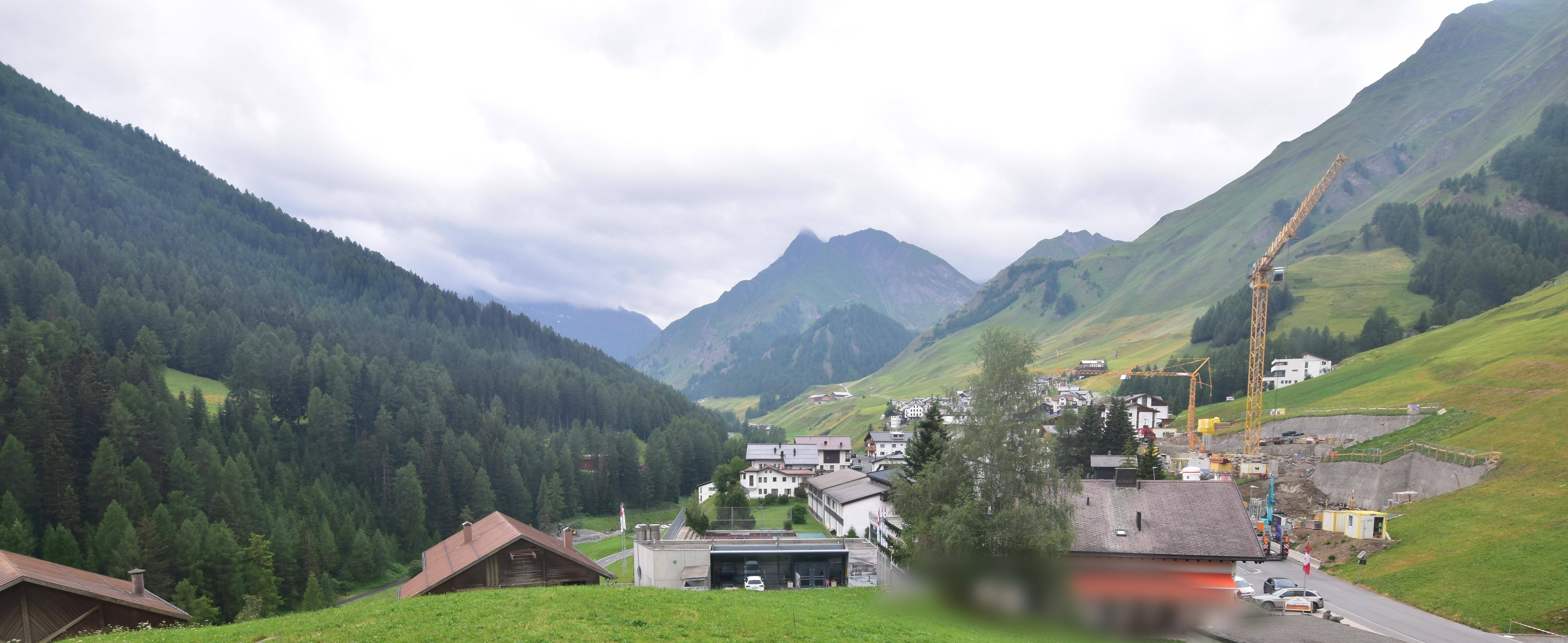 Archiv Foto Webcam Compatsch, 1.700m
