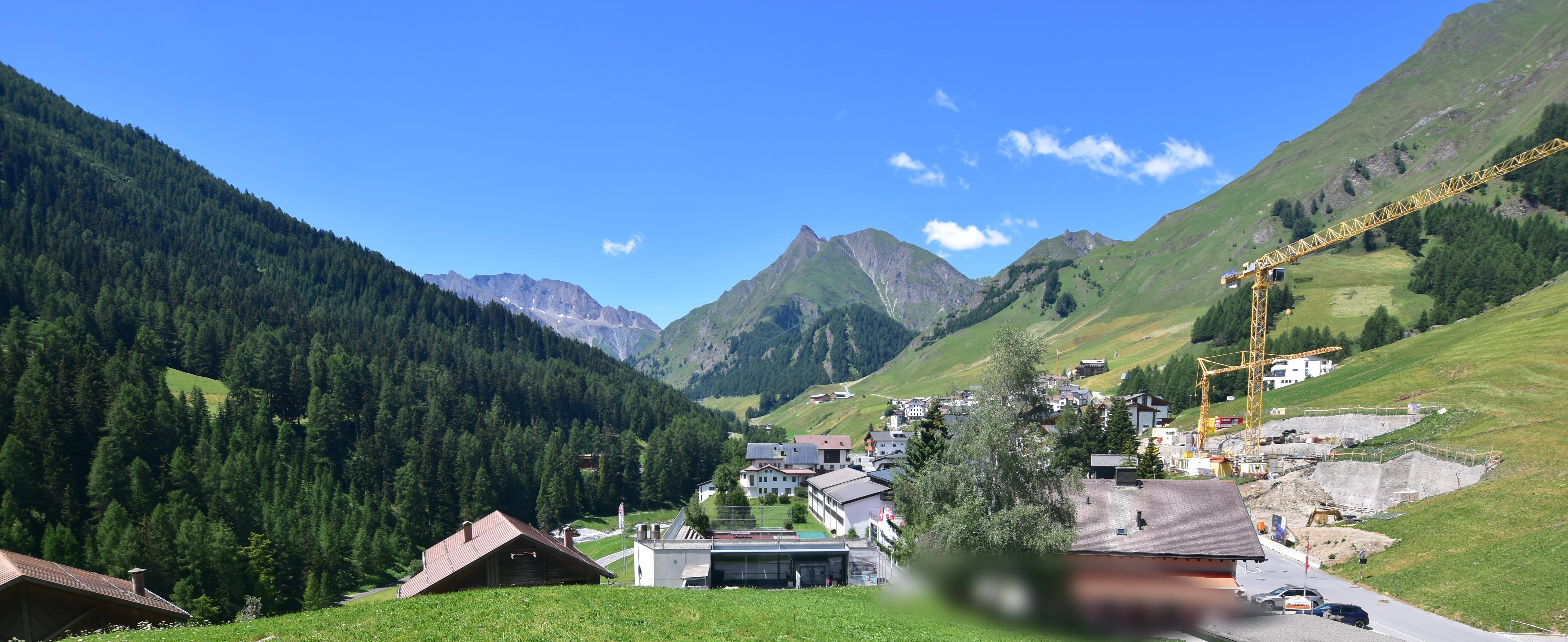Archiv Foto Webcam Compatsch, 1.700m