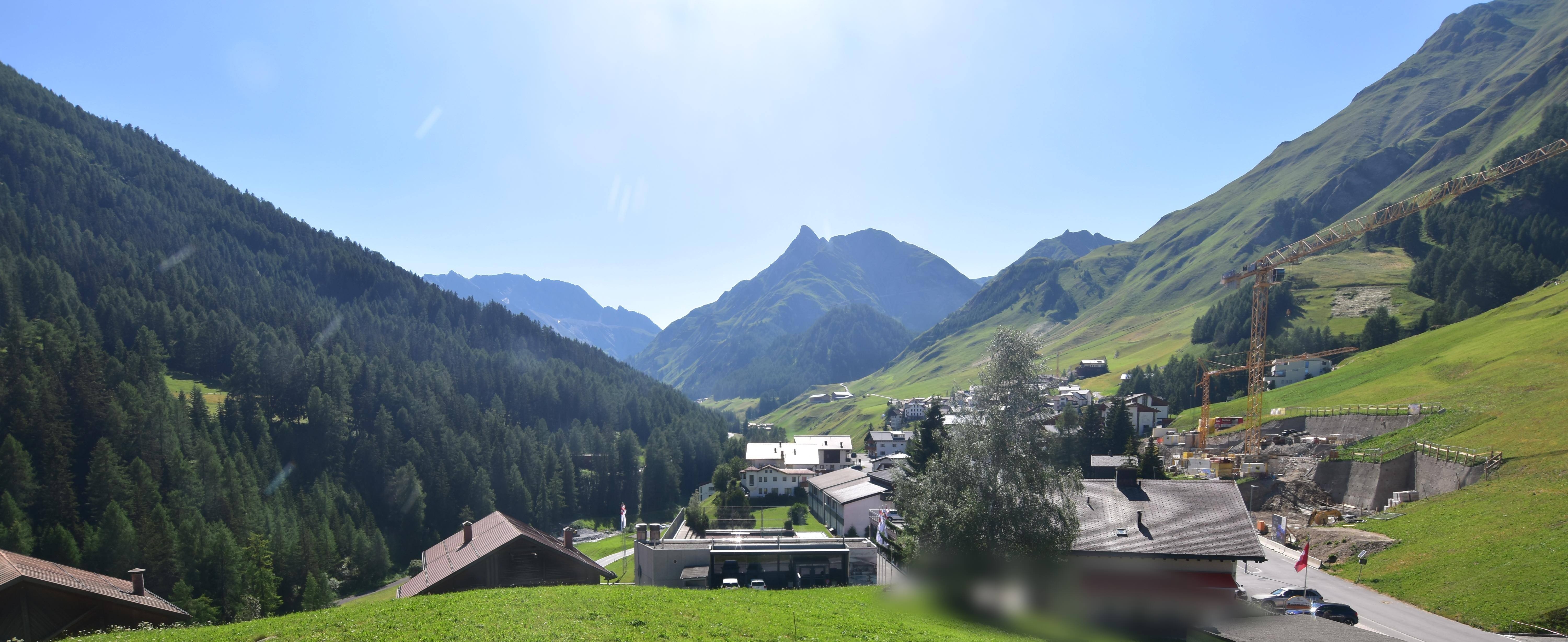 Archiv Foto Webcam Compatsch, 1.700m