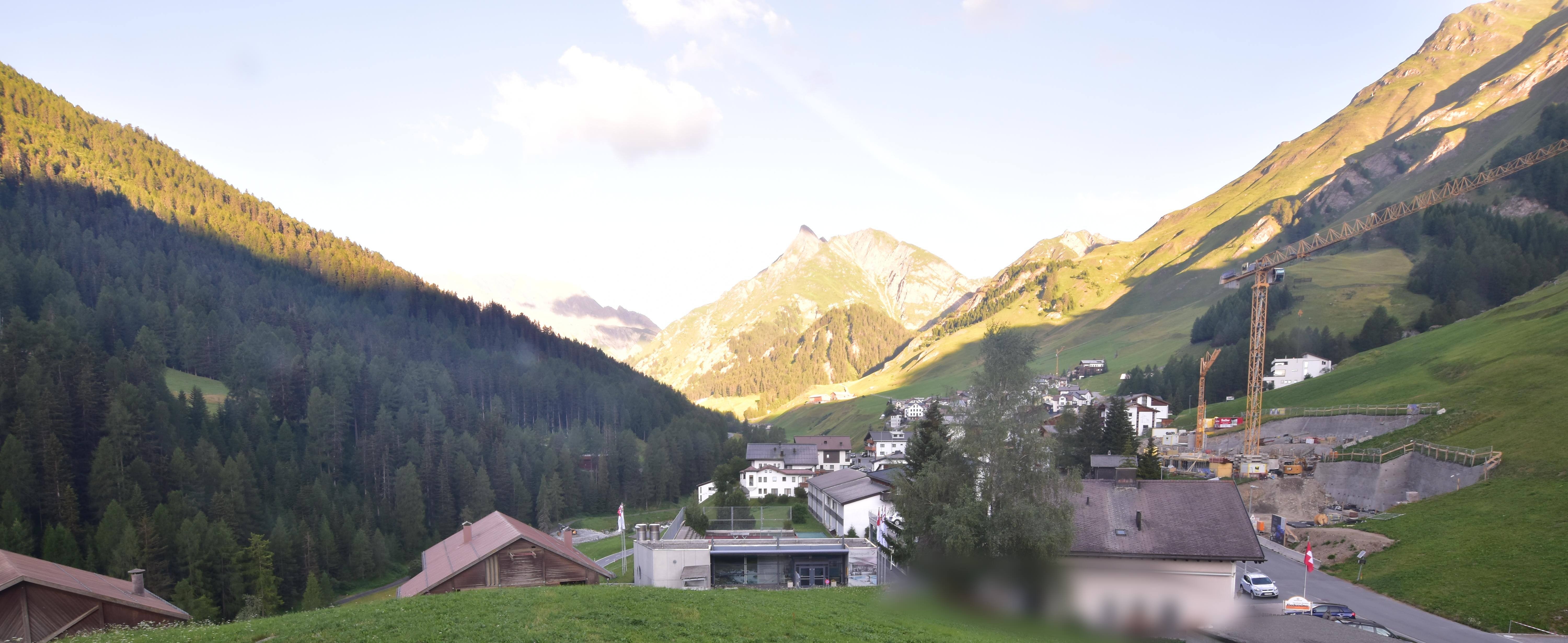 Archiv Foto Webcam Compatsch, 1.700m