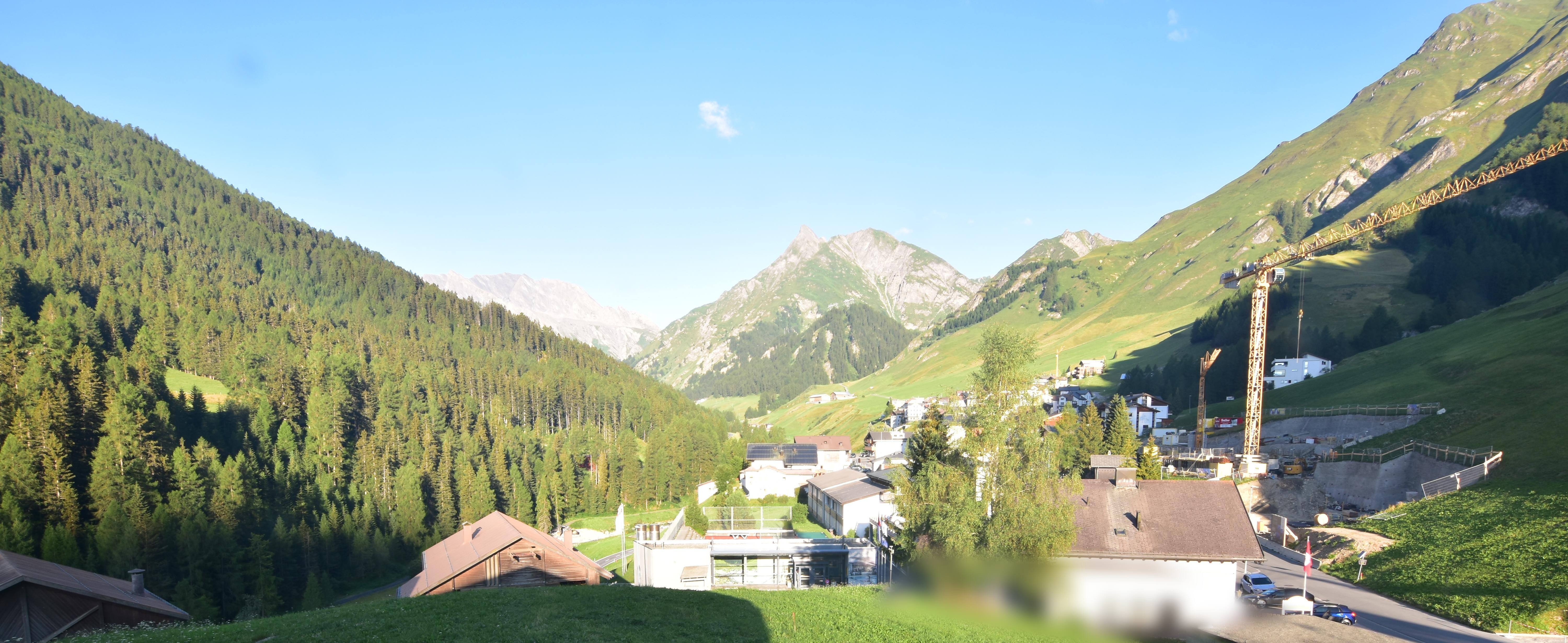 Archiv Foto Webcam Compatsch, 1.700m