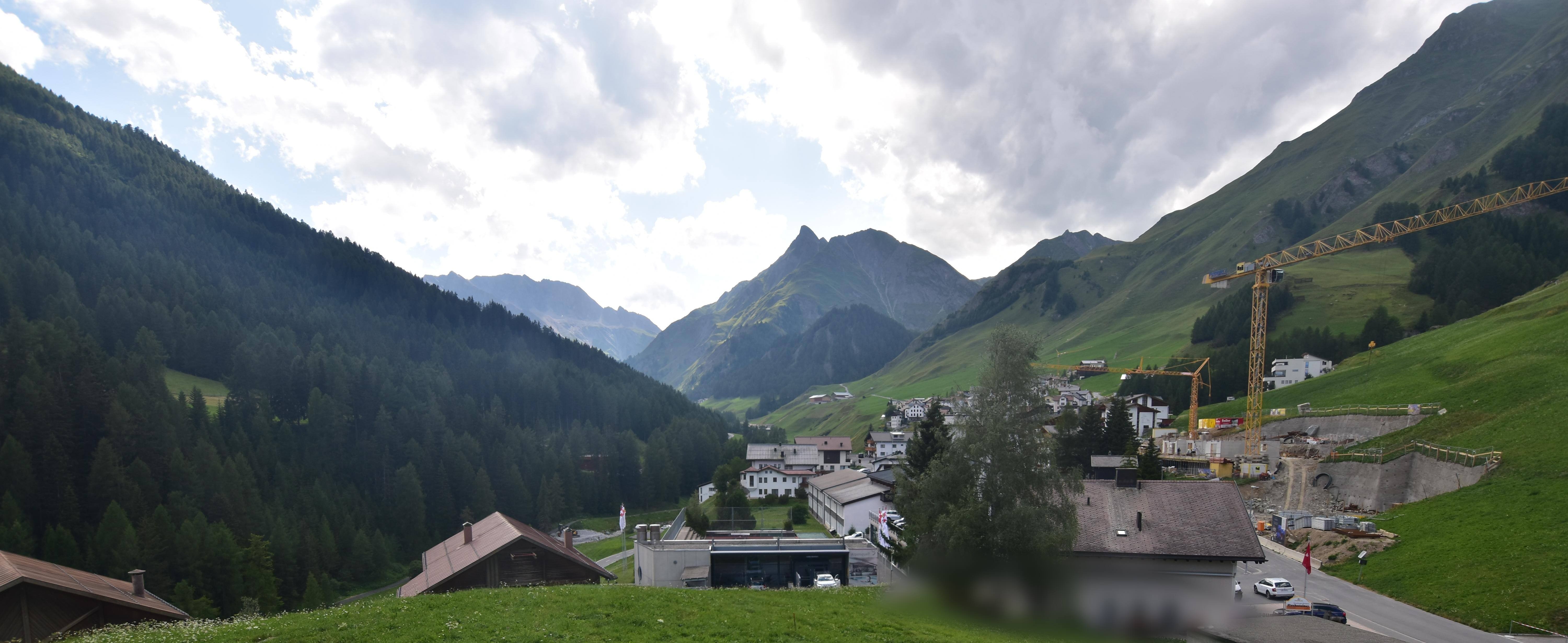 Archiv Foto Webcam Compatsch, 1.700m