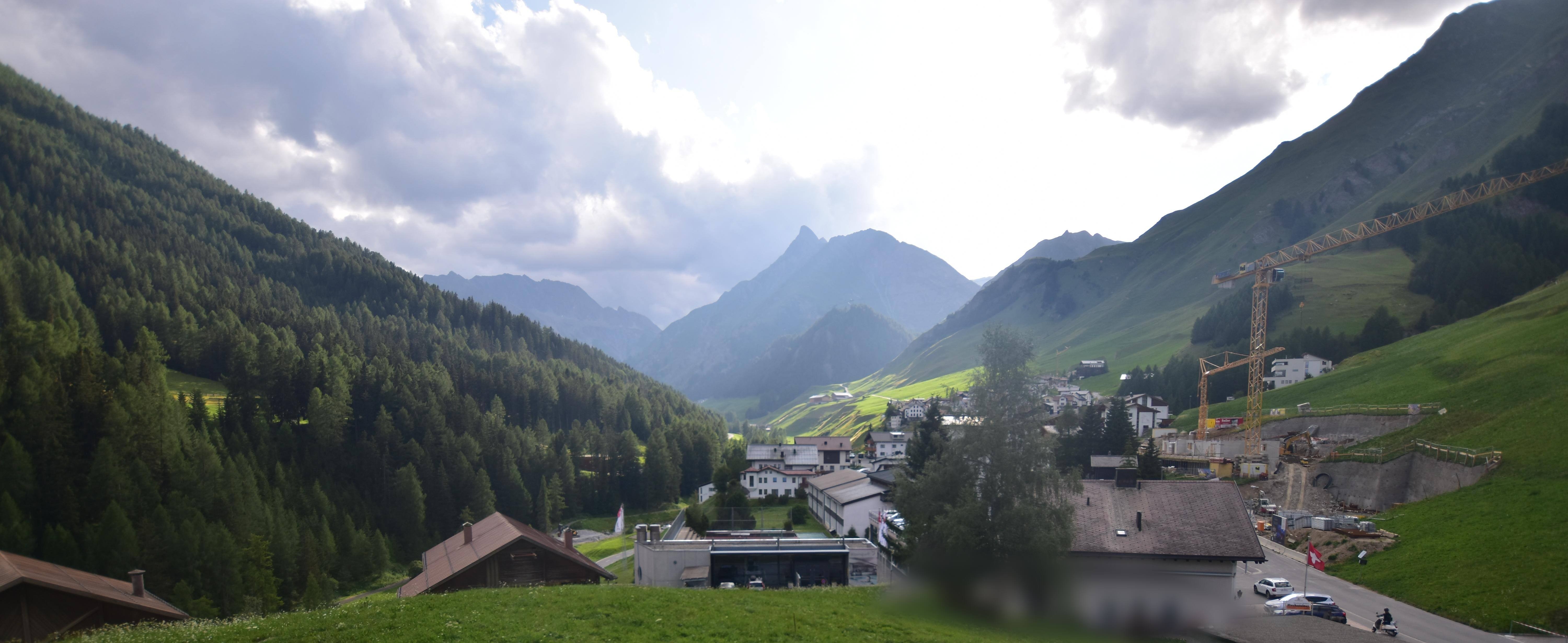 Archiv Foto Webcam Compatsch, 1.700m