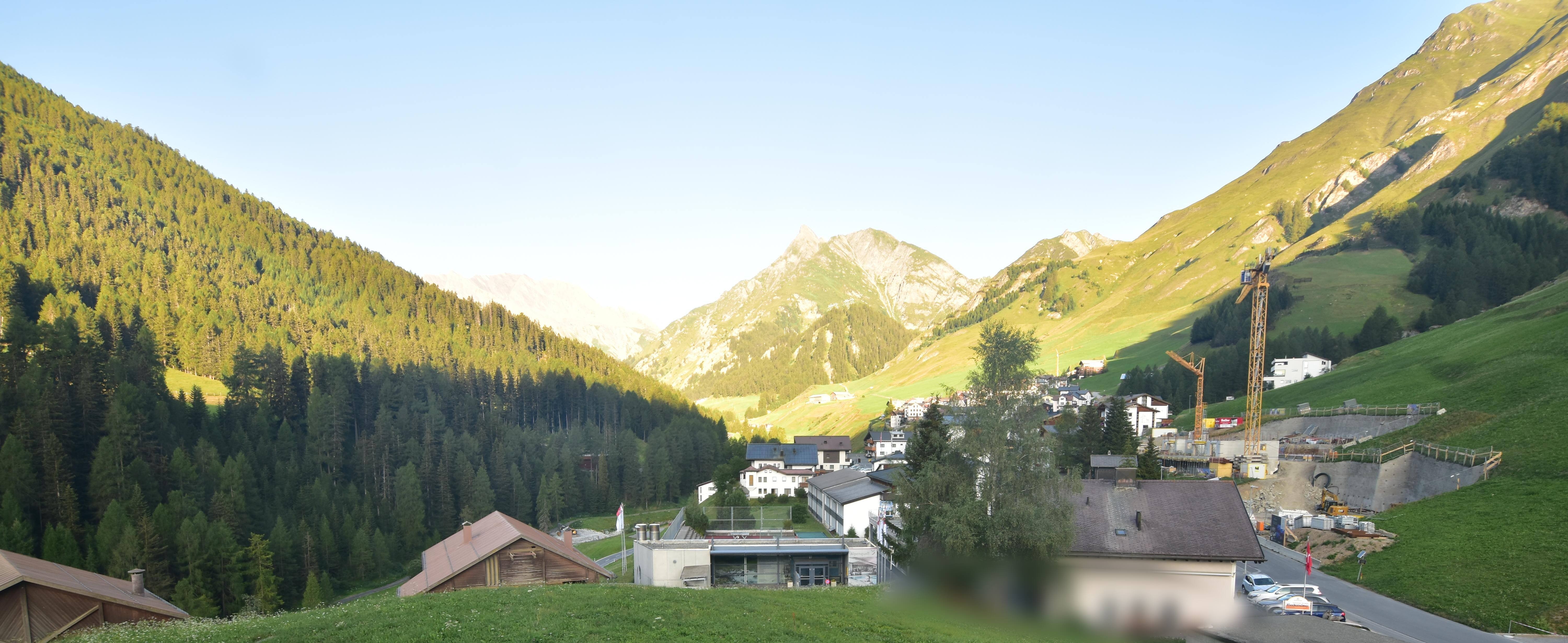 Archiv Foto Webcam Compatsch, 1.700m