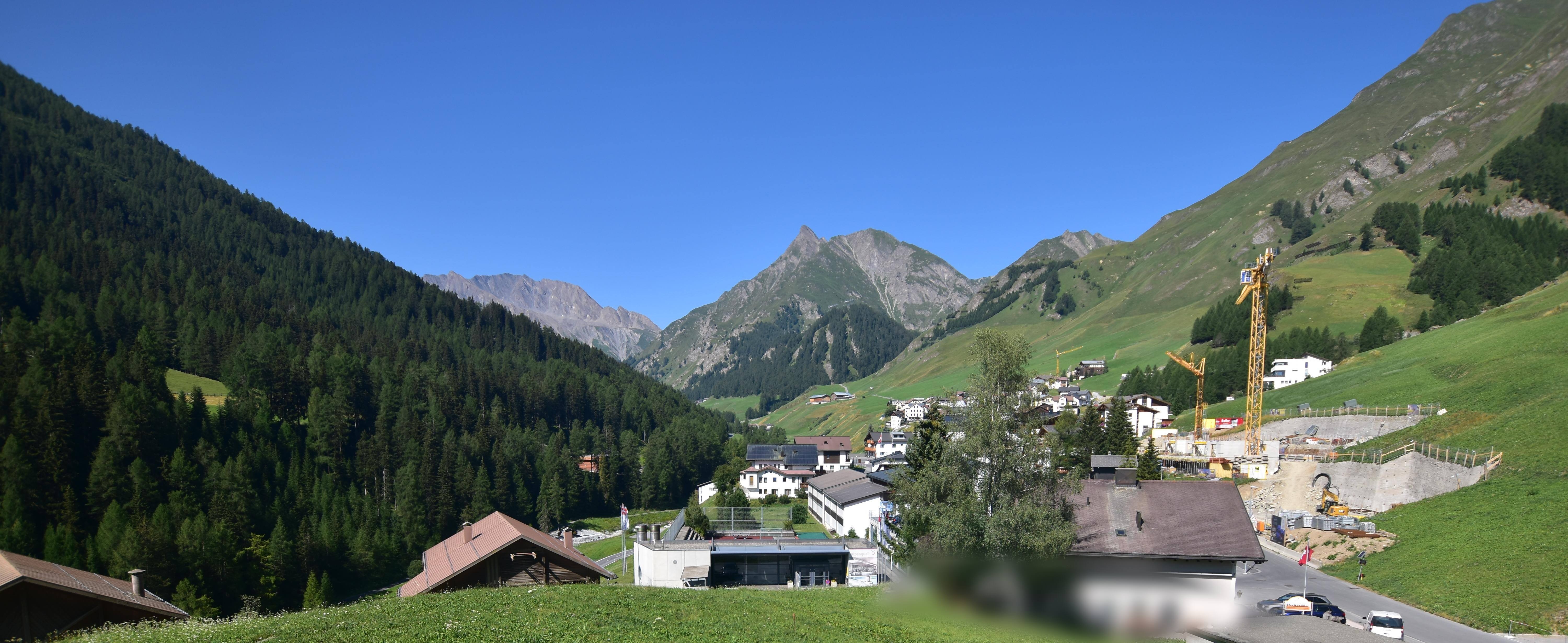 Archiv Foto Webcam Compatsch, 1.700m